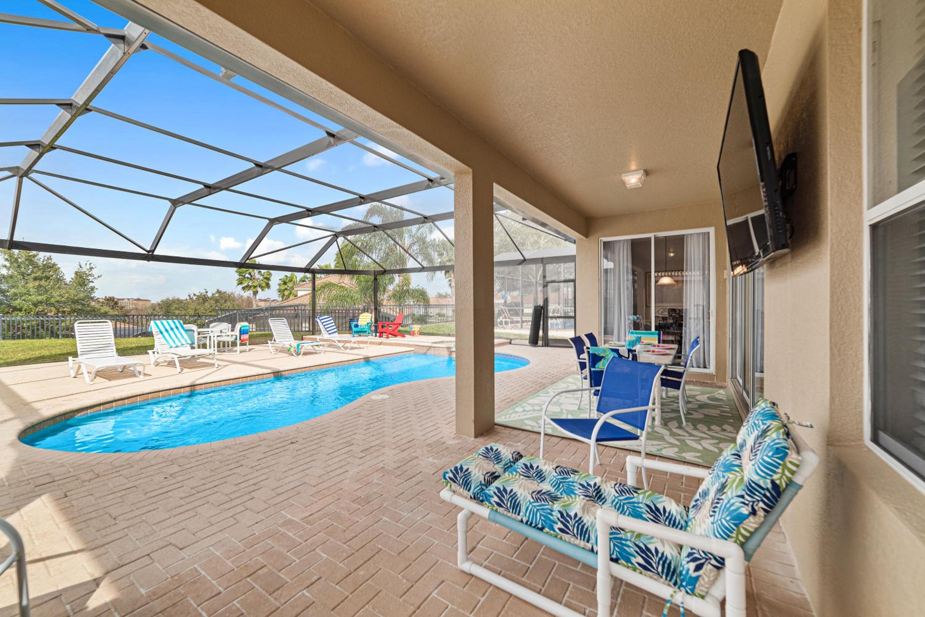 Lilo's Paradise in Windsor Hills