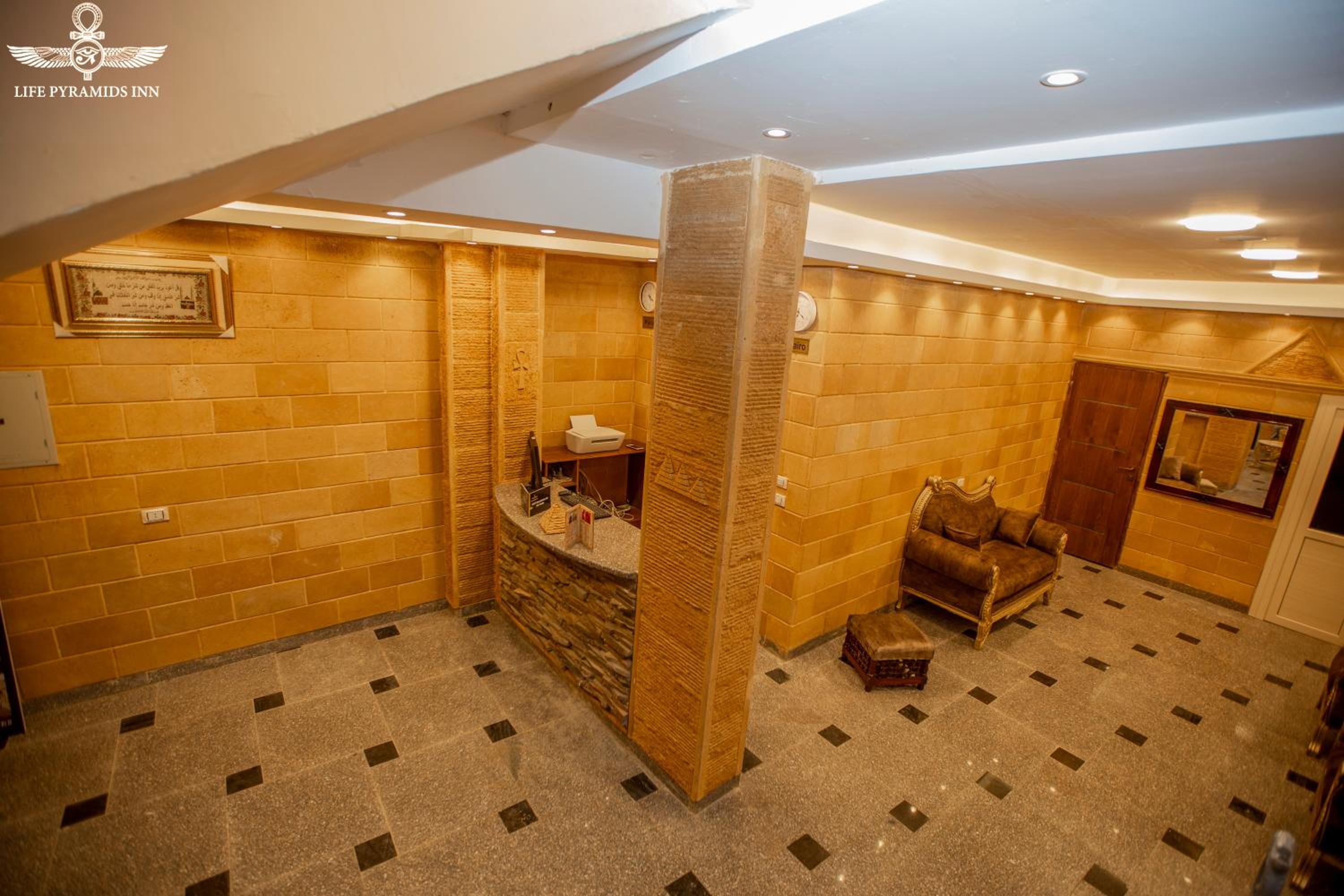 Life Pyramids Inn