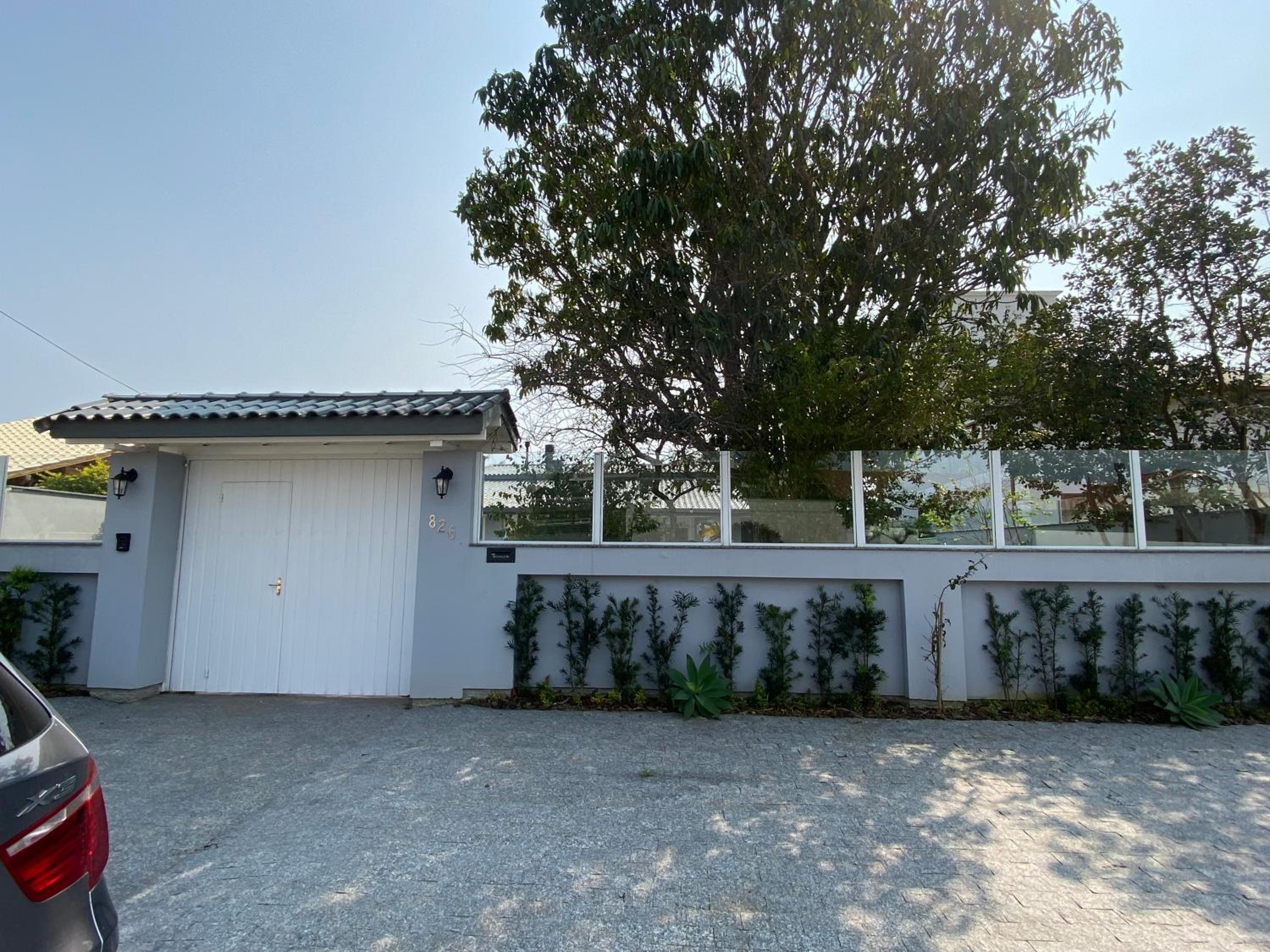 Casa de praia em Floripa - conforto e aconchego a 400m da praia