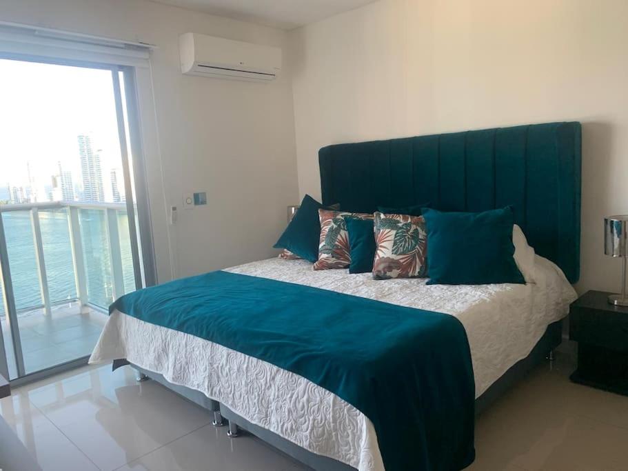 19TH FLOOR LUXURY APARTMENT BAY VIEW CARTAGENA
