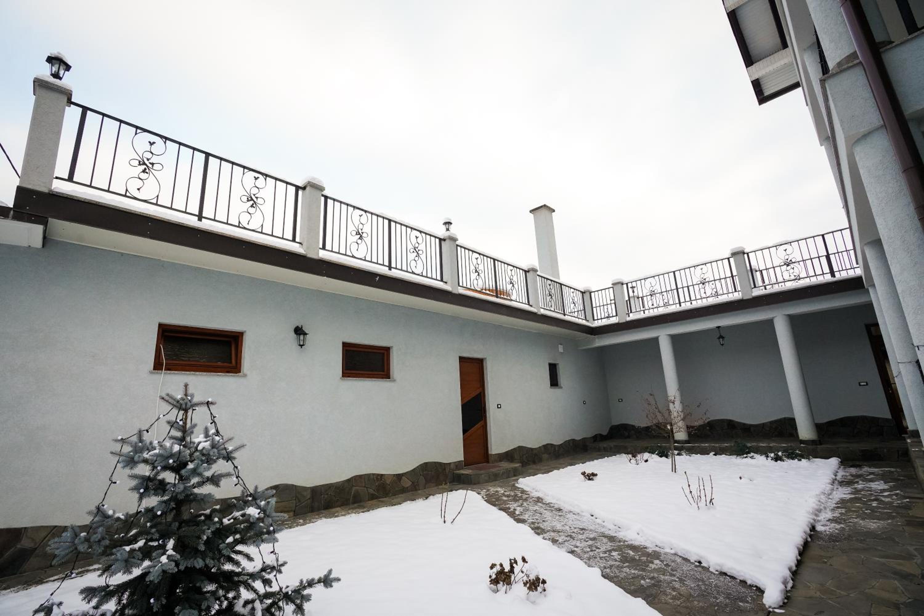 Photo 40
