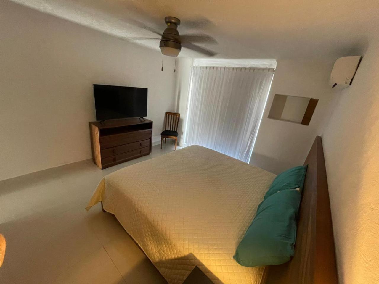 INCREIBLE DEPARTAMENTO A PIE DE PLAYA EN MANZANILLO, COMPLETAMENTE NUEVO