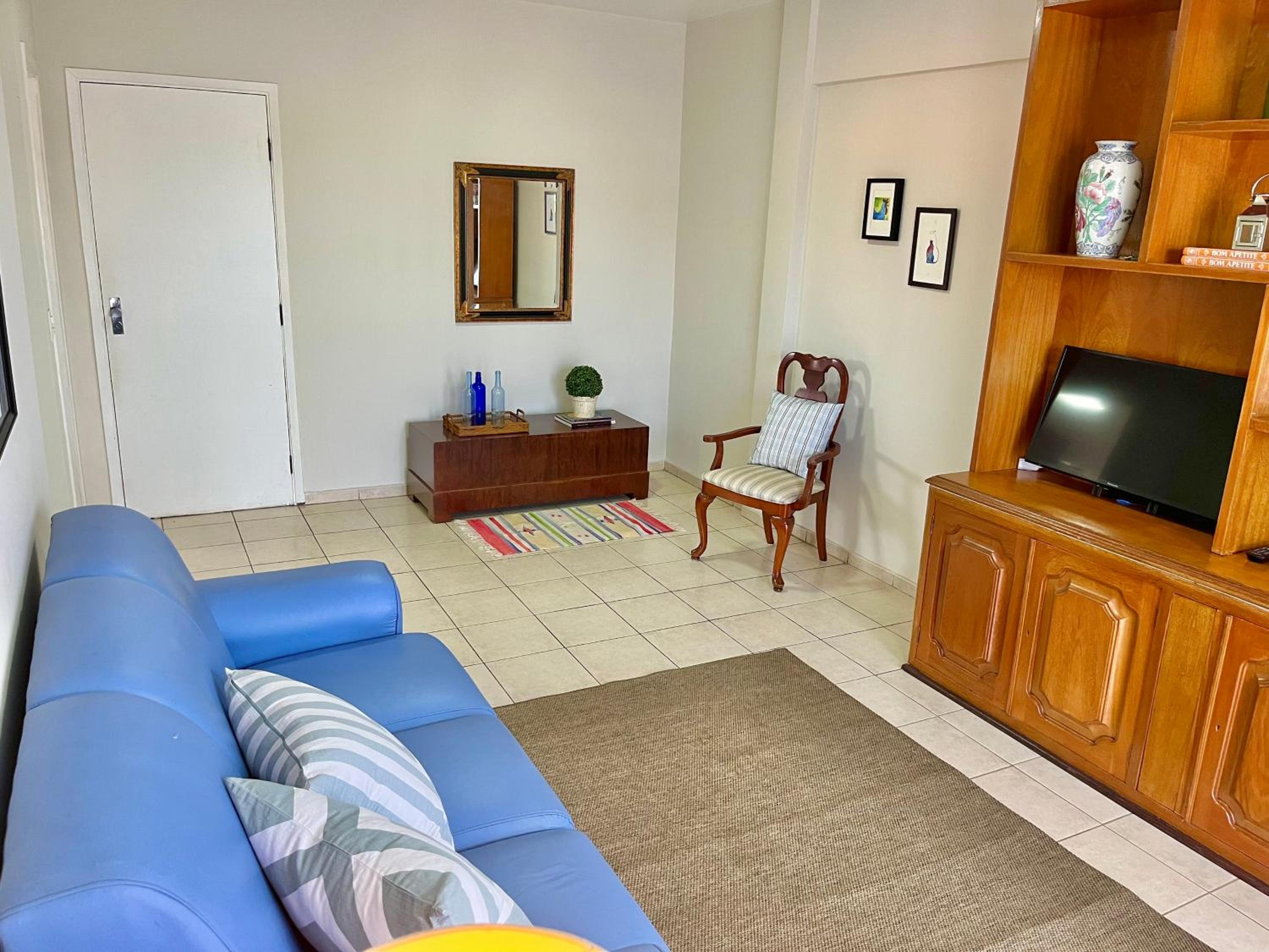 Apartamentos até 6 pessoas - 3 quartos, suíte, garagem e wifi