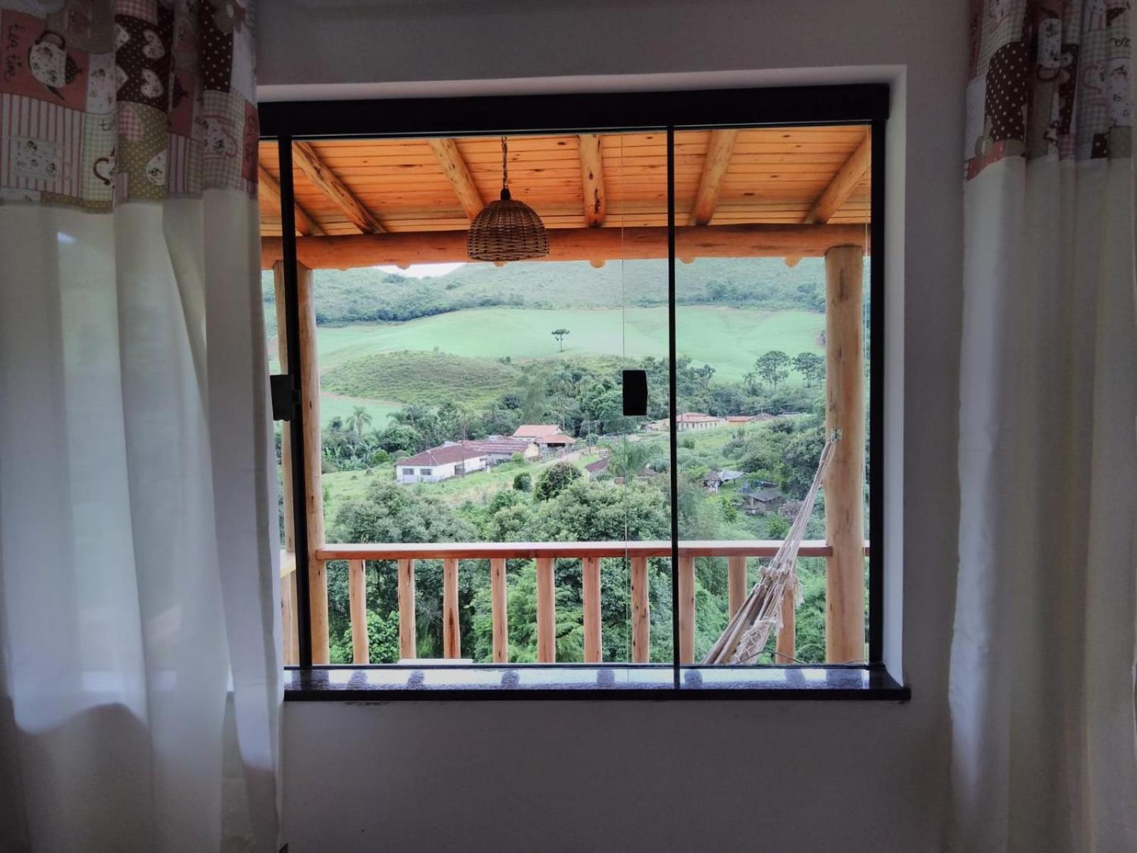 Hospedagem Colinas Chalé 2