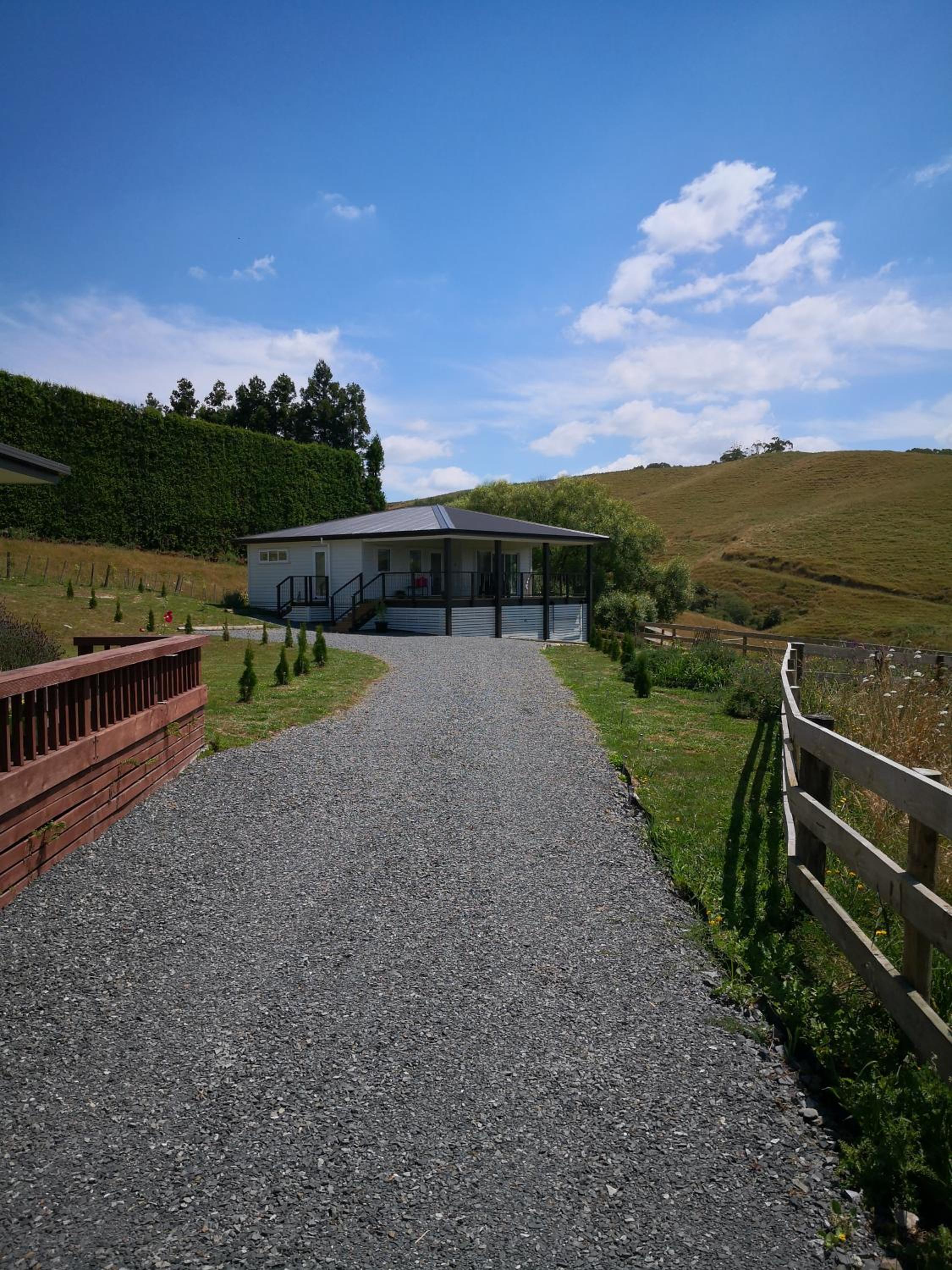 Karapiro Retreats holiday house view 3