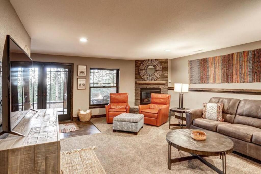 Spacious Room & Views, 18 guests-Dream Catcher view 4