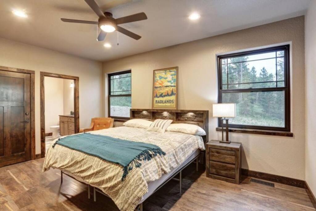 Spacious Room & Views, 18 guests-Dream Catcher view 5