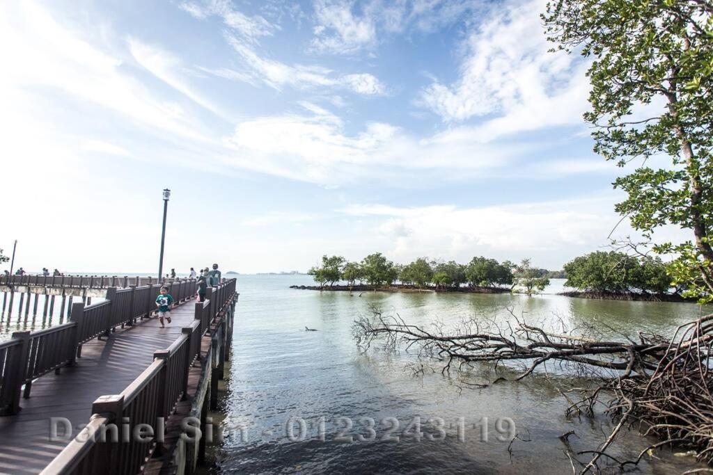 Bayu Beach Resort Apartment Seaview Private Beach photo 2
