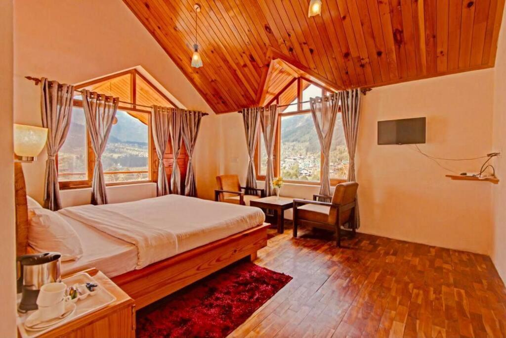 RedhomeX Conifer Villa view 5