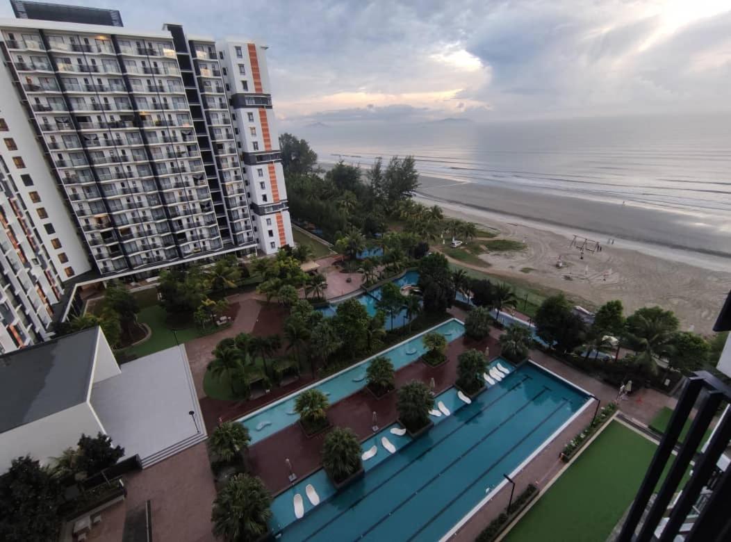 TimurBay Seafront Holiday Pool & Seaview photo 2