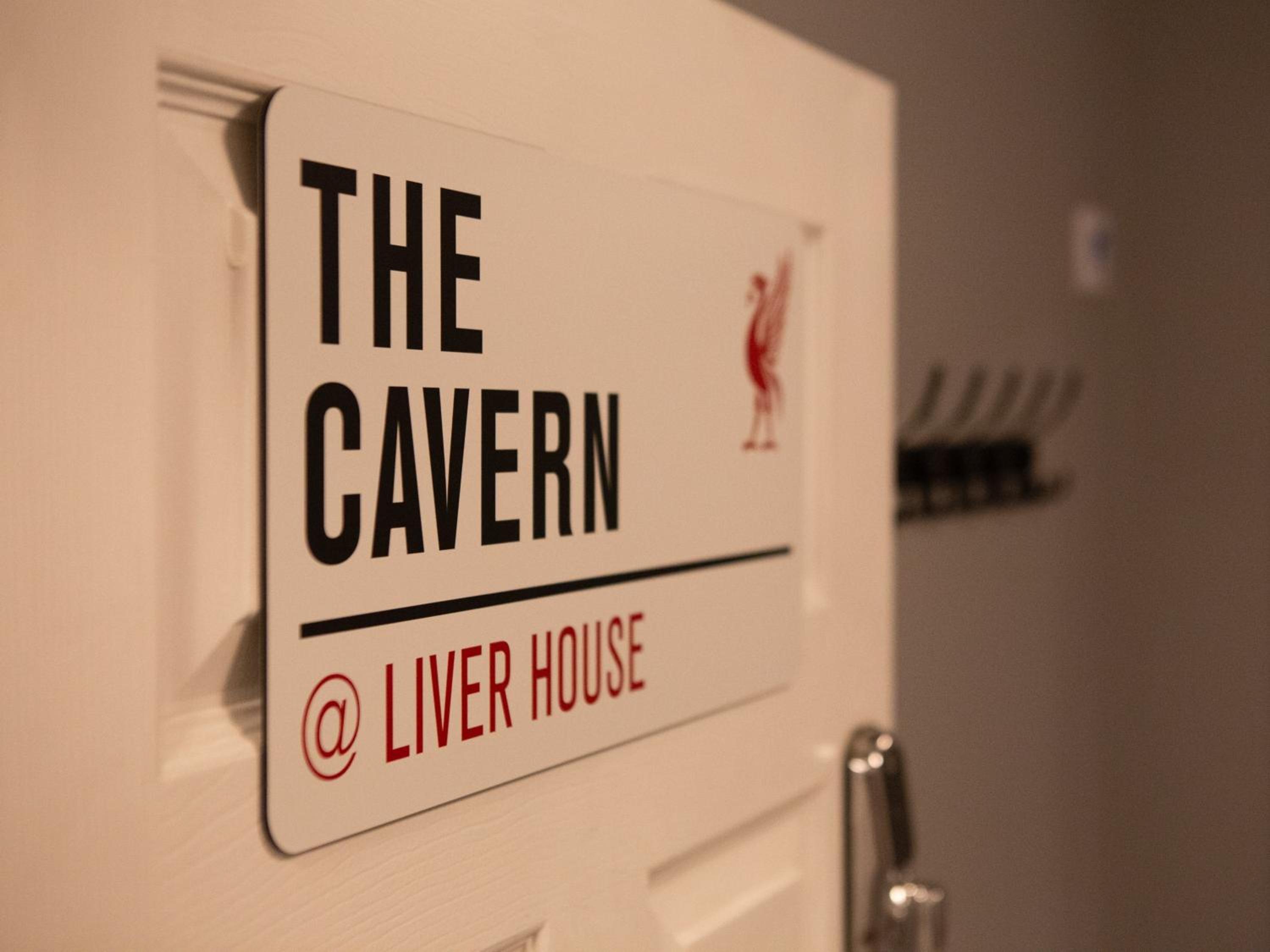 The Cavern Apartment @ Liver House view 3