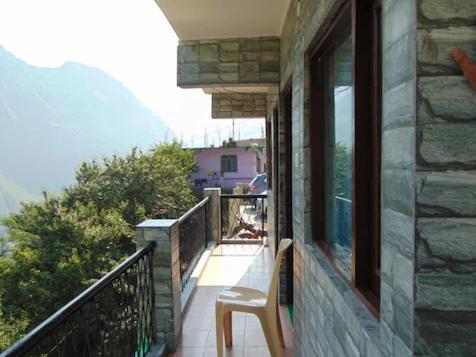 Mountains Facing Homestay view 4
