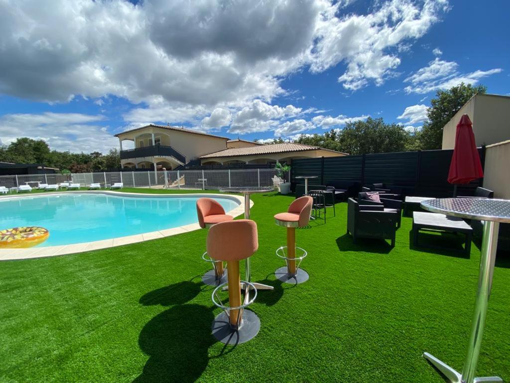 LE PARADIS ACQUIS