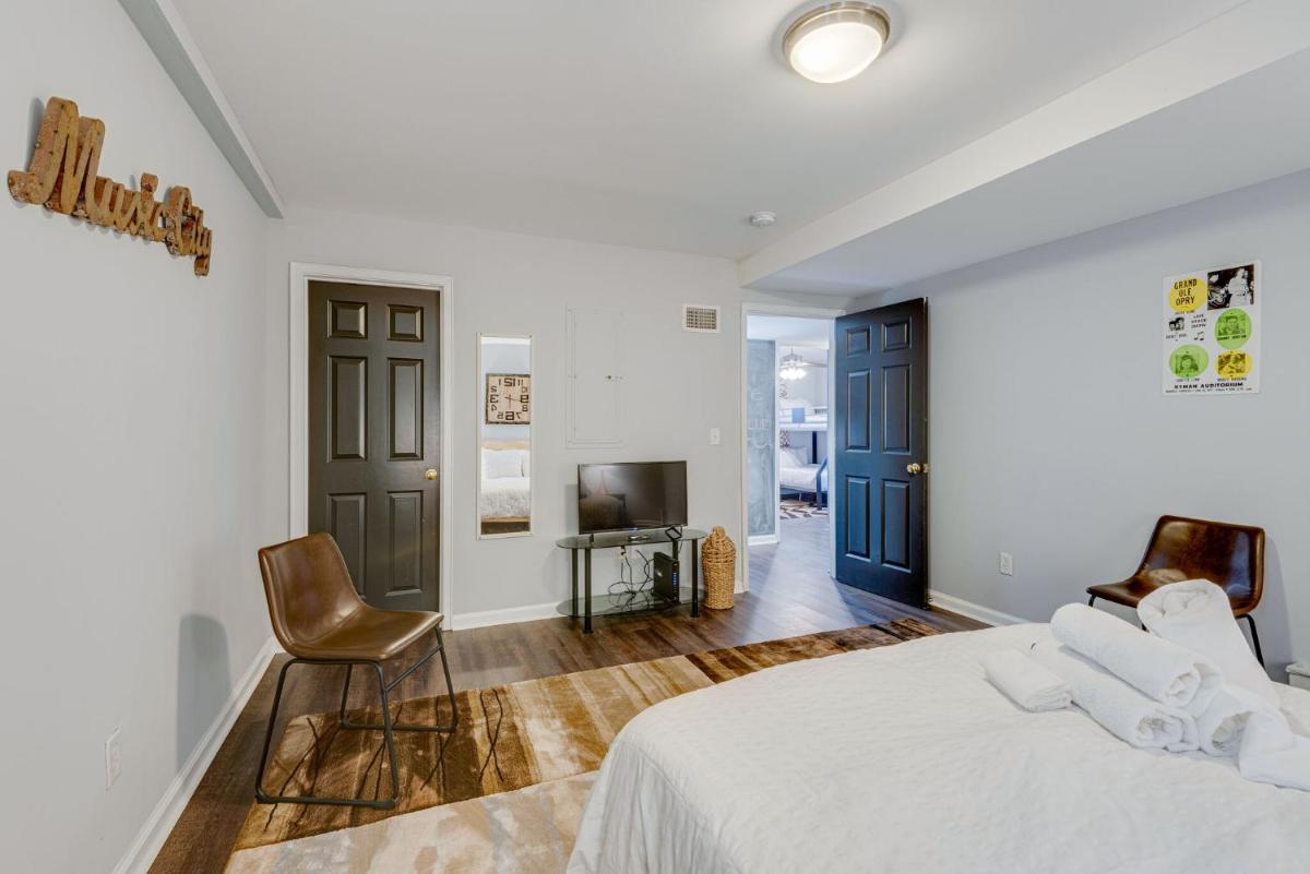 Nashville apartment Centrally Located -301 view 4