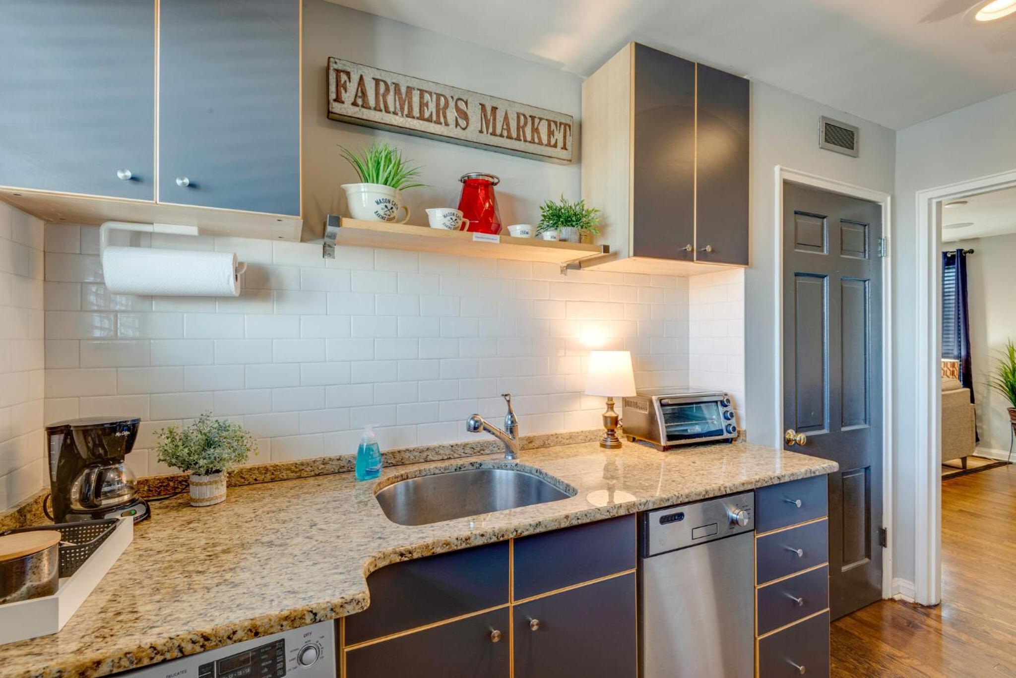 Gorgeous Apt in the Heart of Nashville -204 view 4