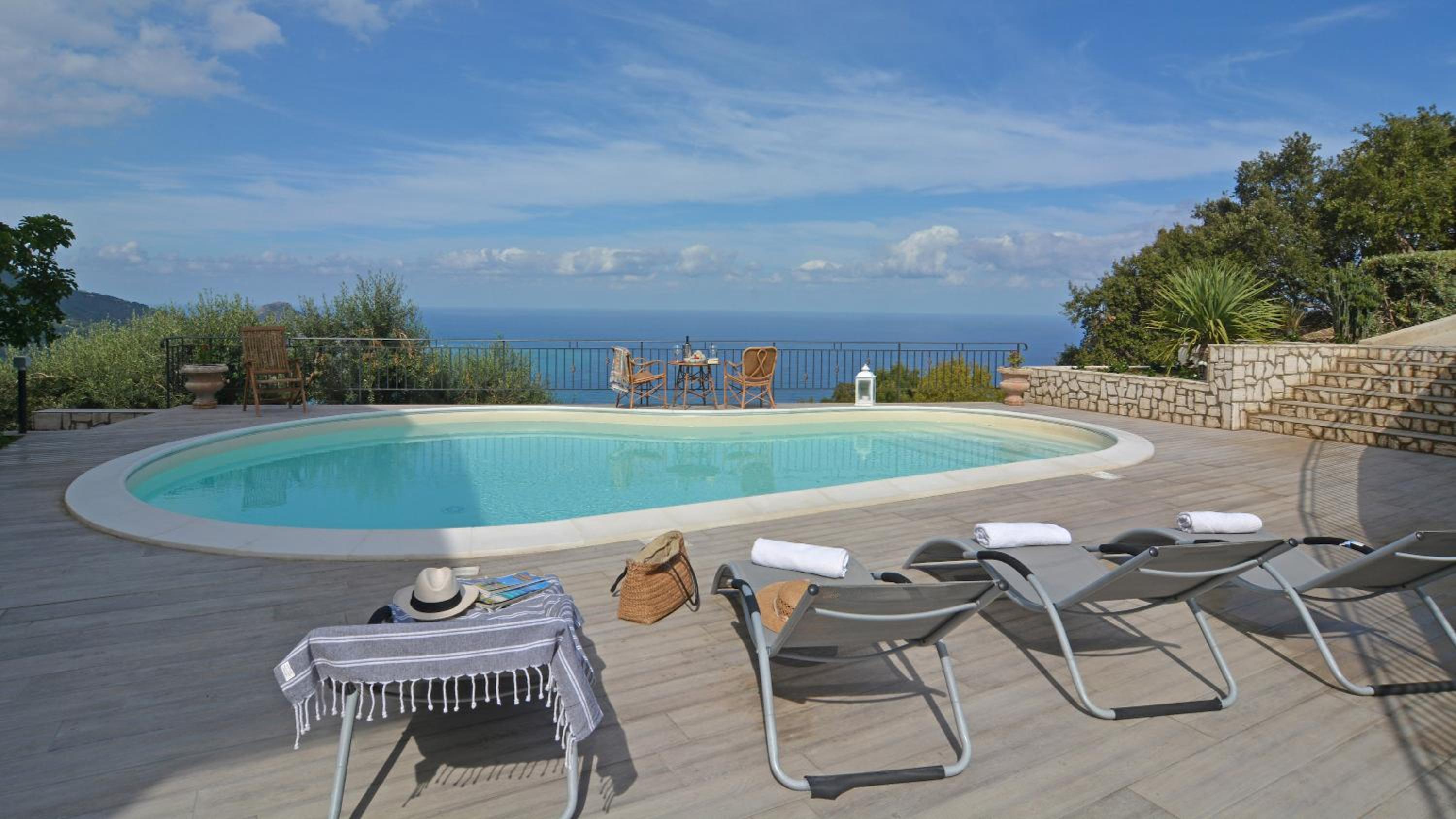 VILLA IL BASTO 8, Emma Villas view 5