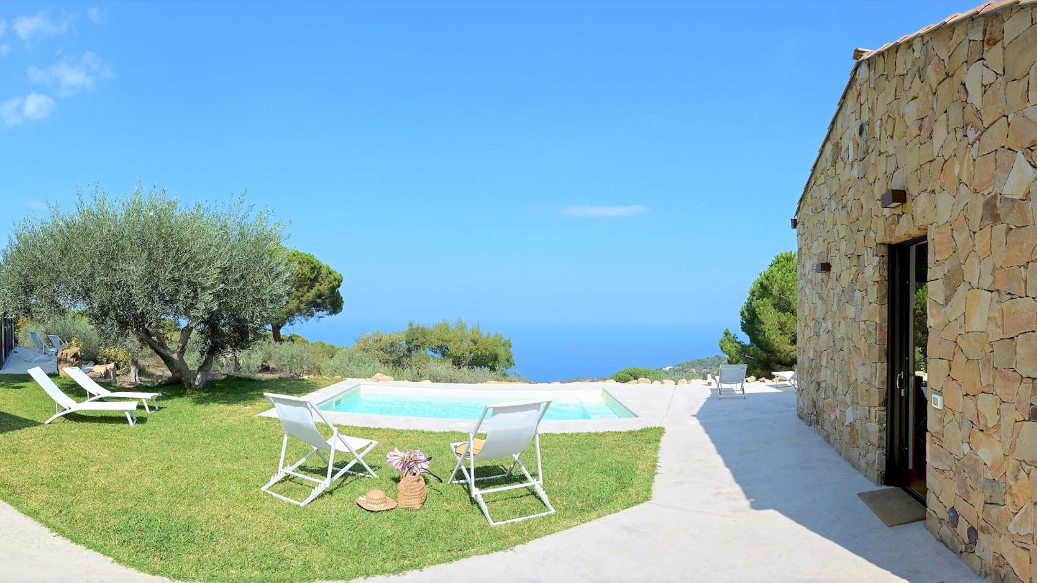 VILLA RESPIRO 8, Emma Villas view 4