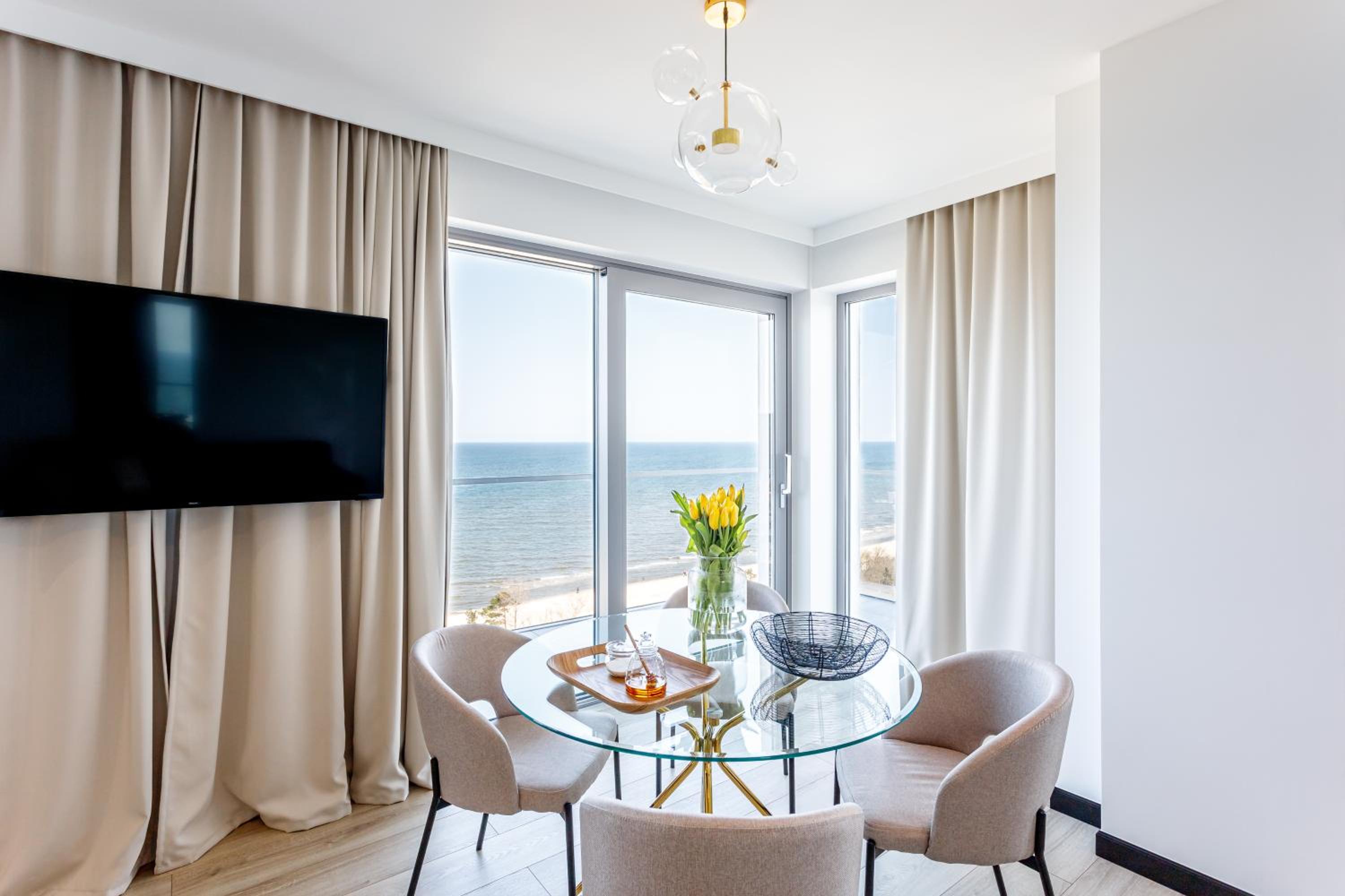 Balticus Apartamenty Deluxe Promenada Gwiazd 14 view 2