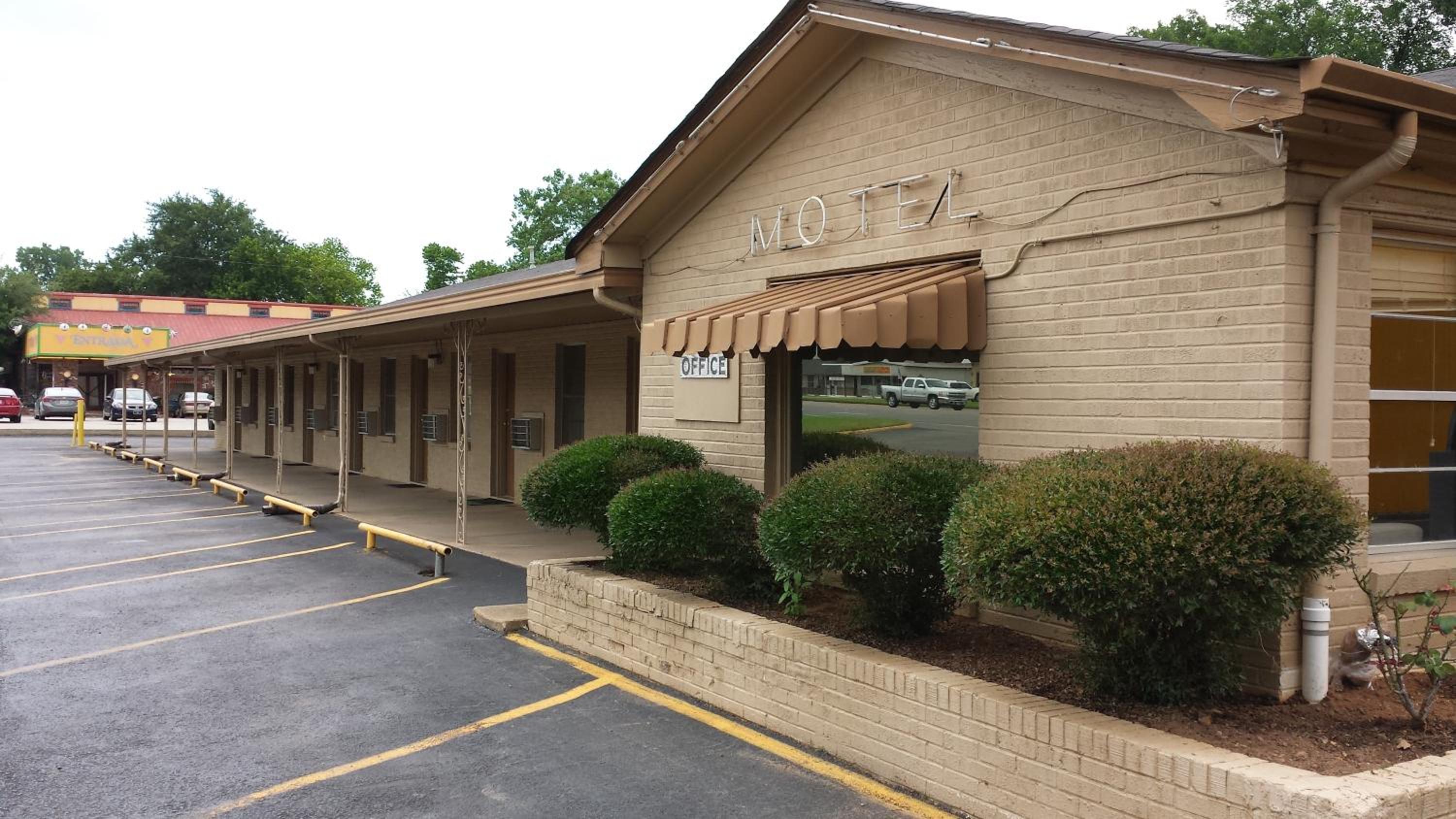 Marshall Vacations - Texas Inn Motel - Property Image 1