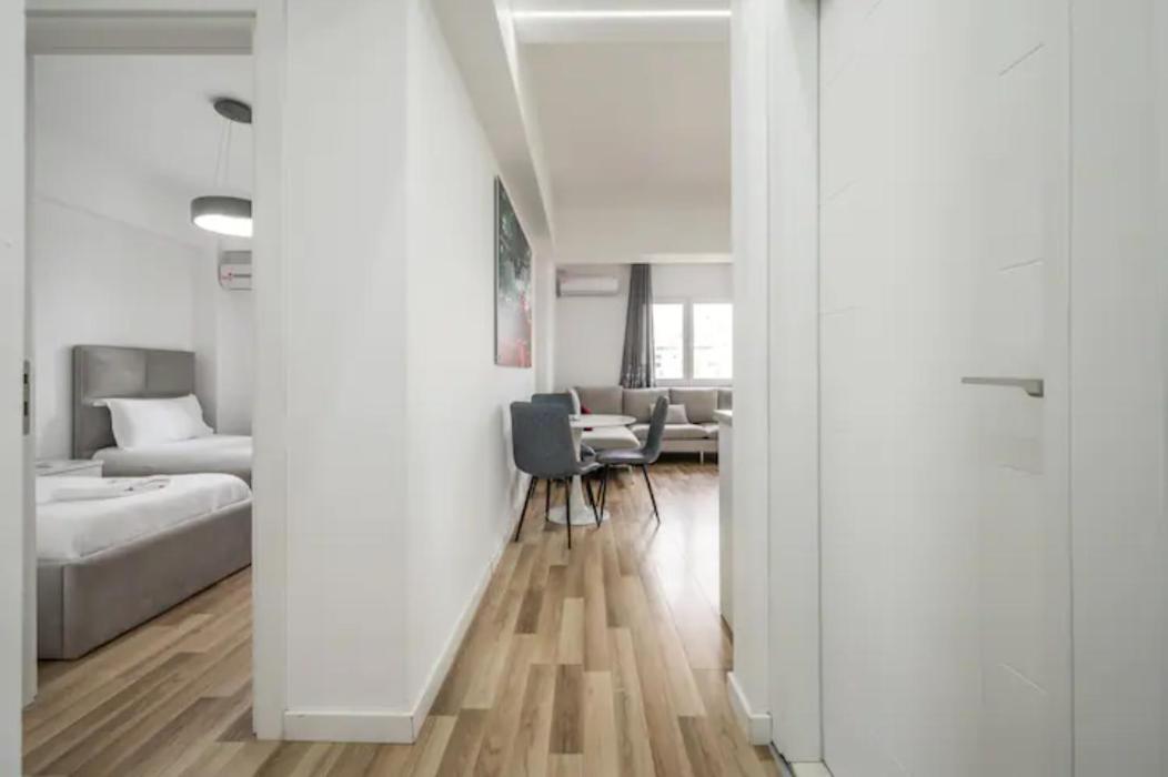 Miku Apartment-Incredible City View 2Bd Apartment at Myslym Shyri