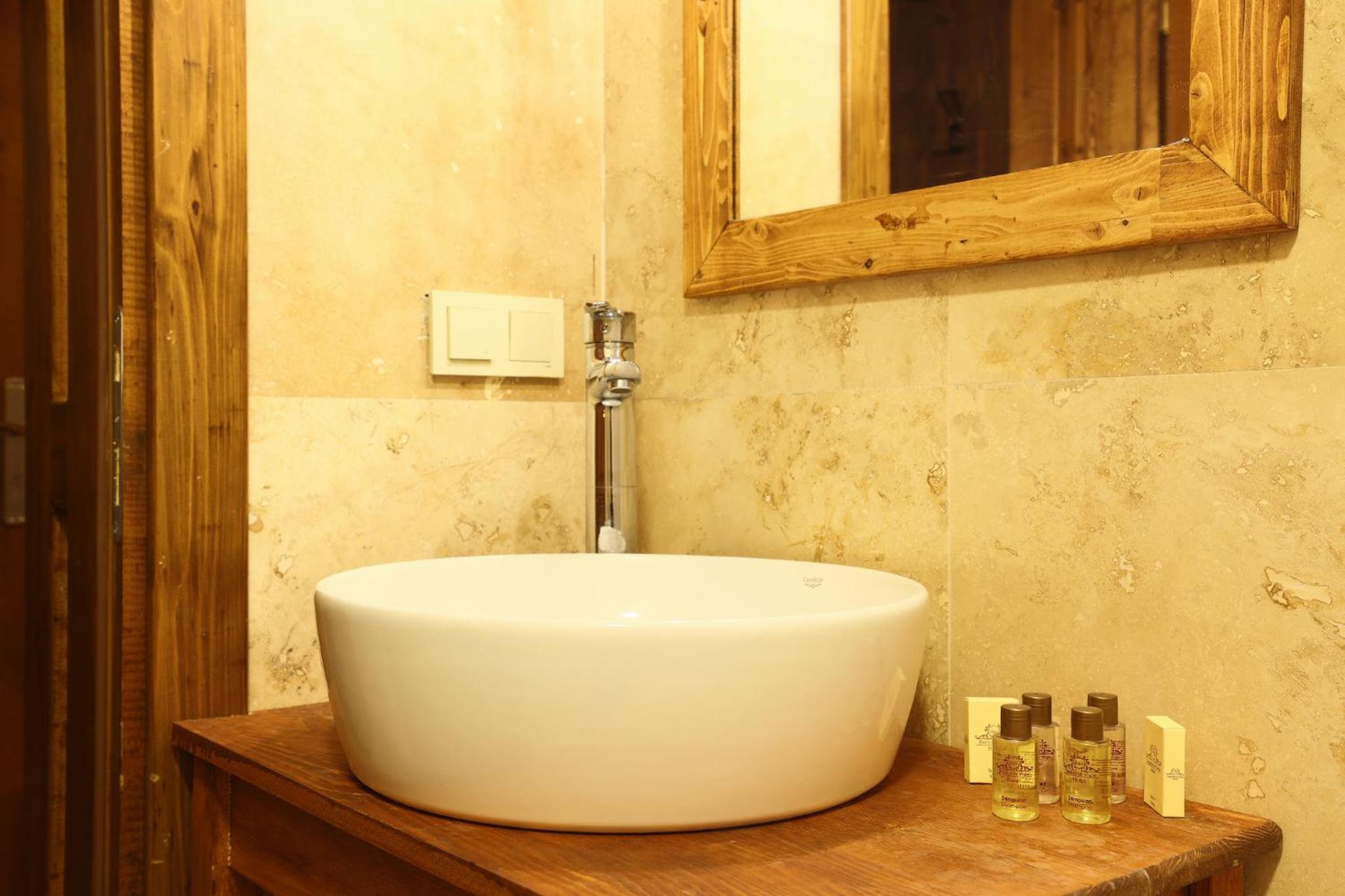 Balloon View Hotel - Image 41