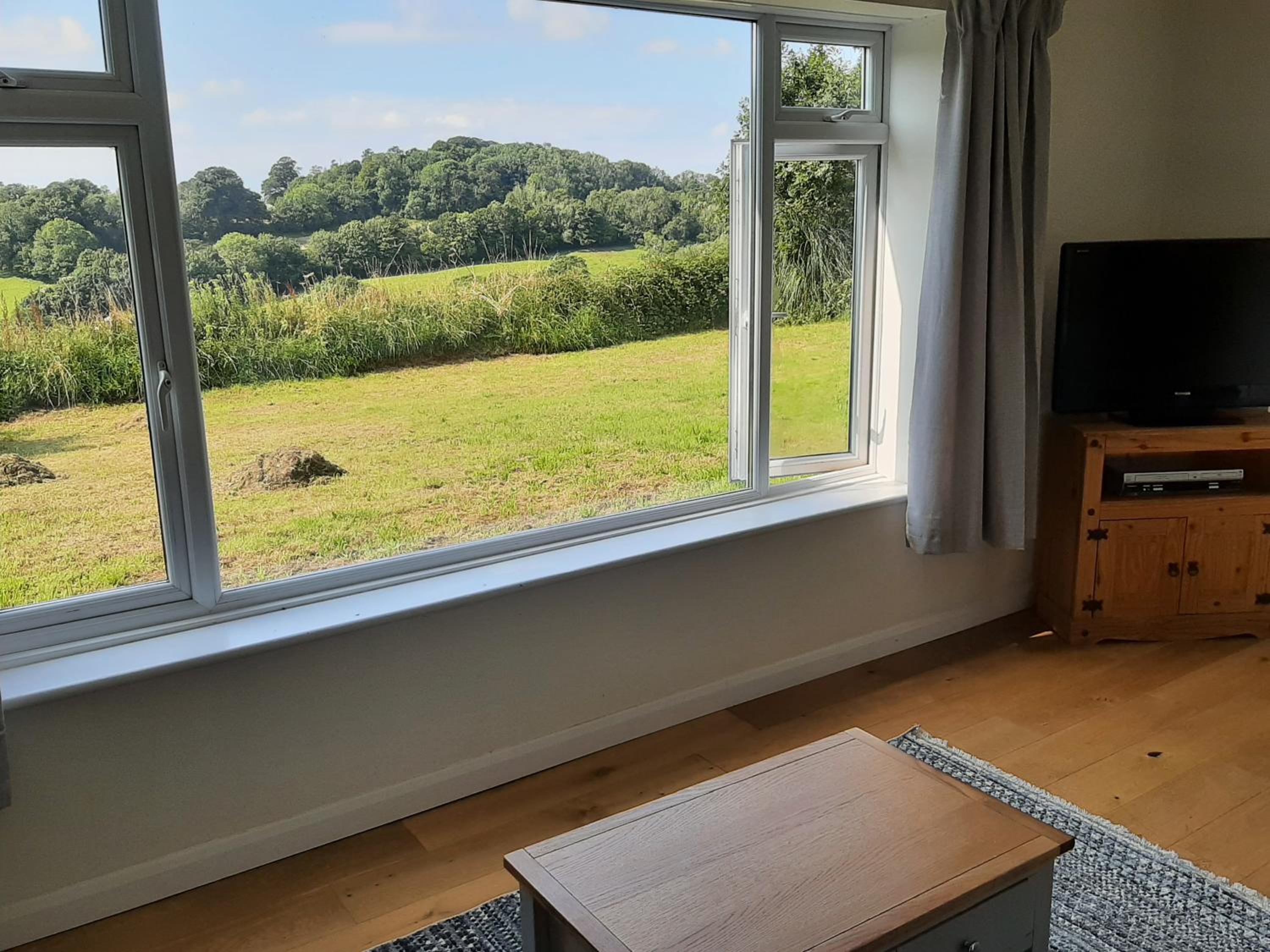 Quintessential, secluded South Devon cottage view 4