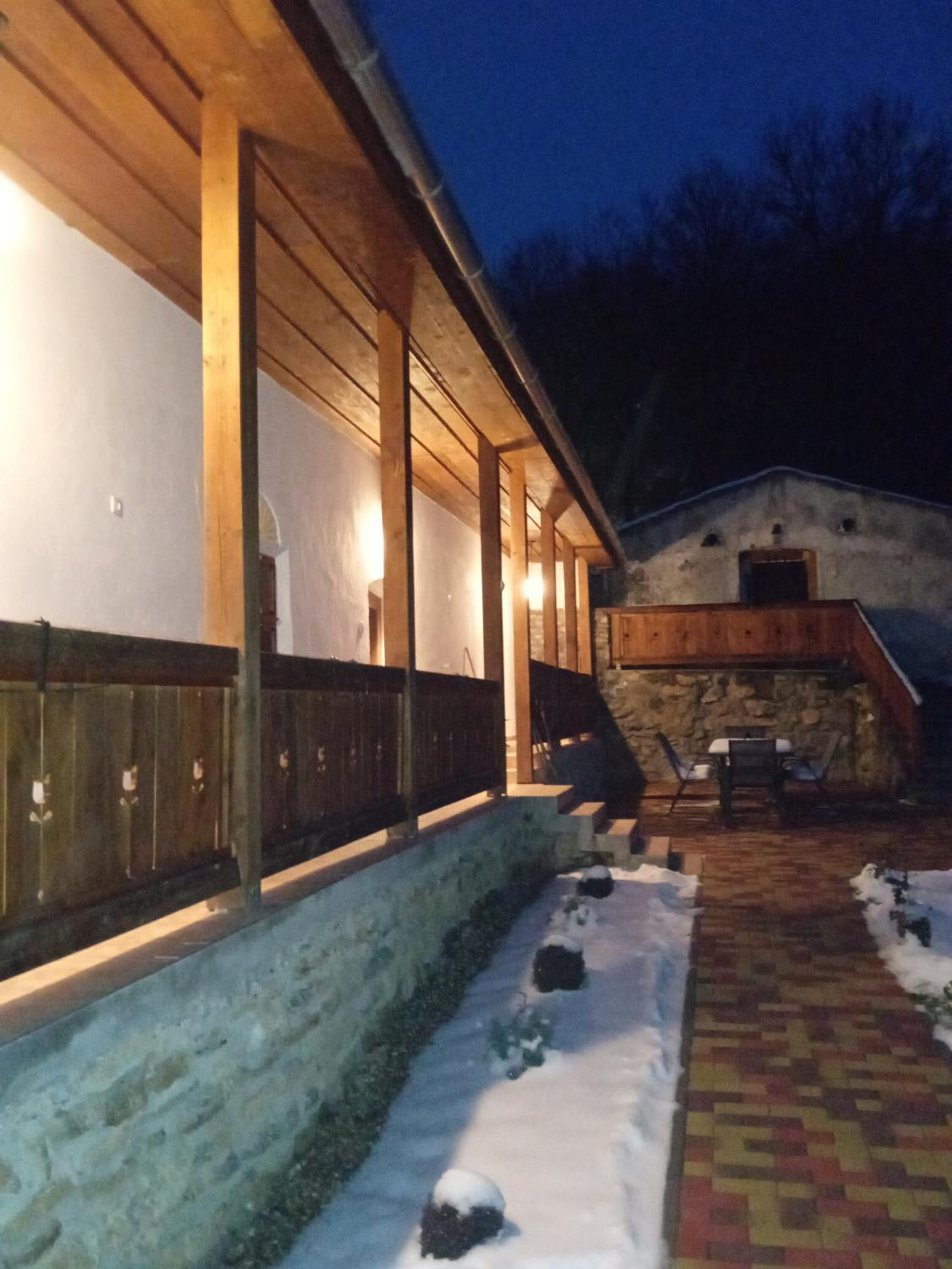 Photo 46