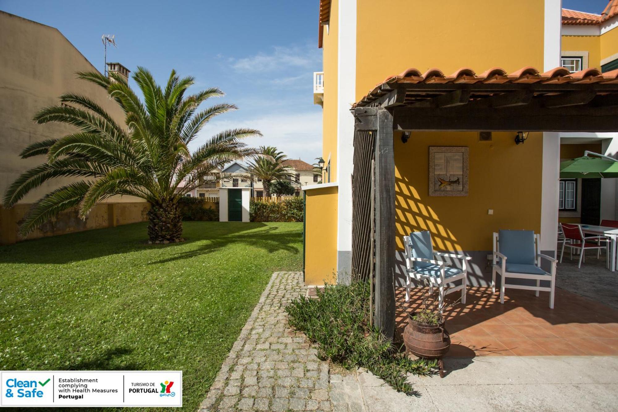 Torreira . Yellow Beach Pavilion view 5