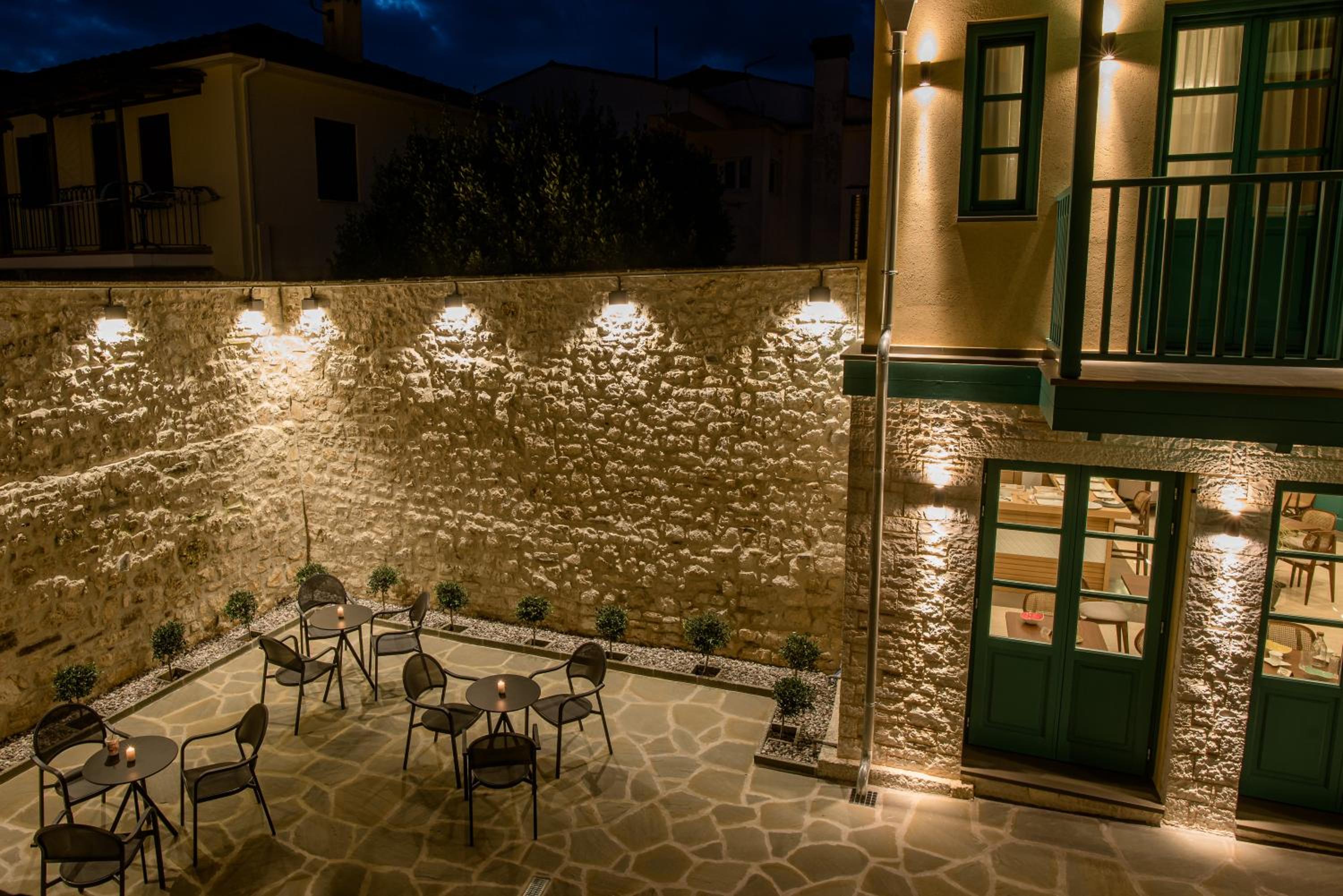 CASTRELLO Old Town Hospitality