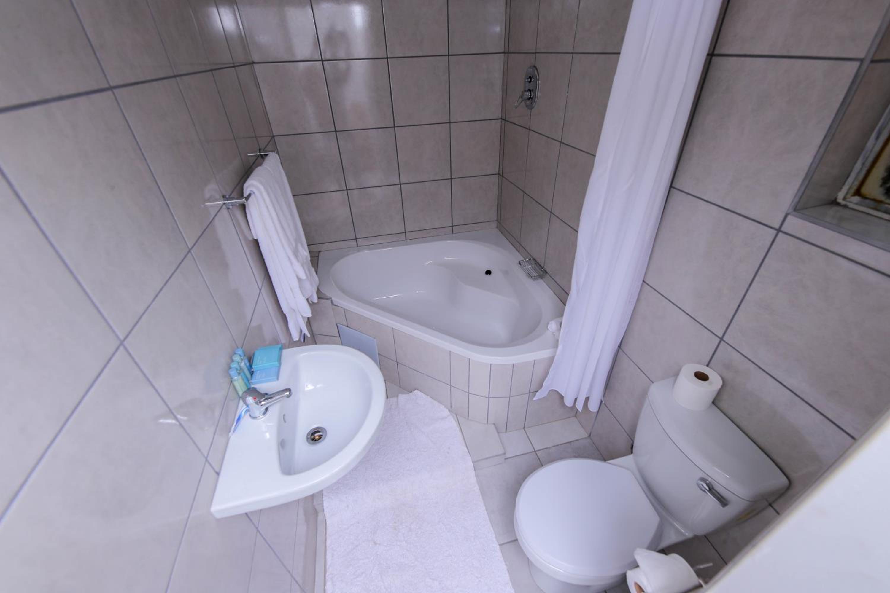 The KEDESAN Huis - Guest House