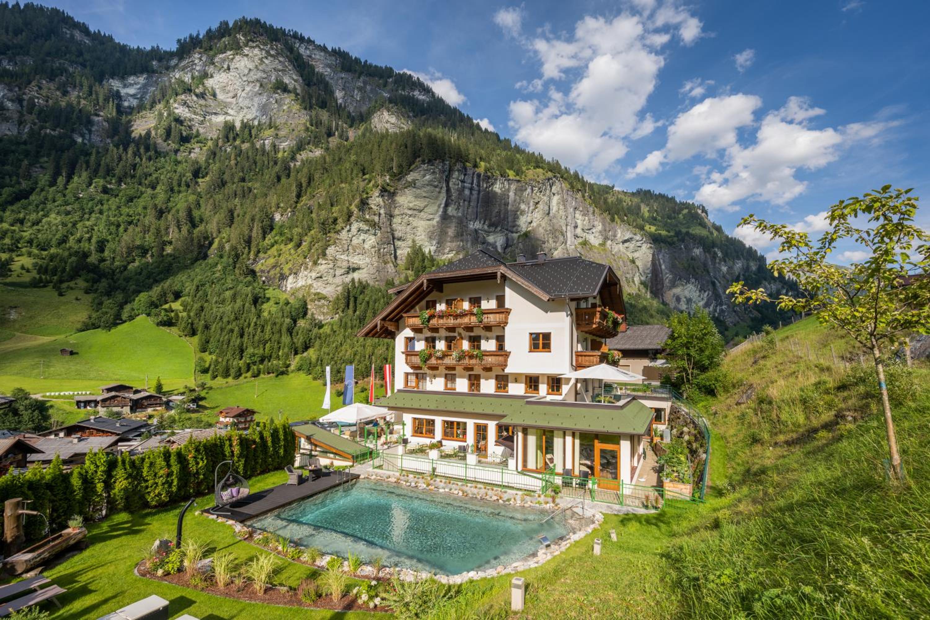 Hotel Naturhotel Huettenwirt in middle of nature - Image 1