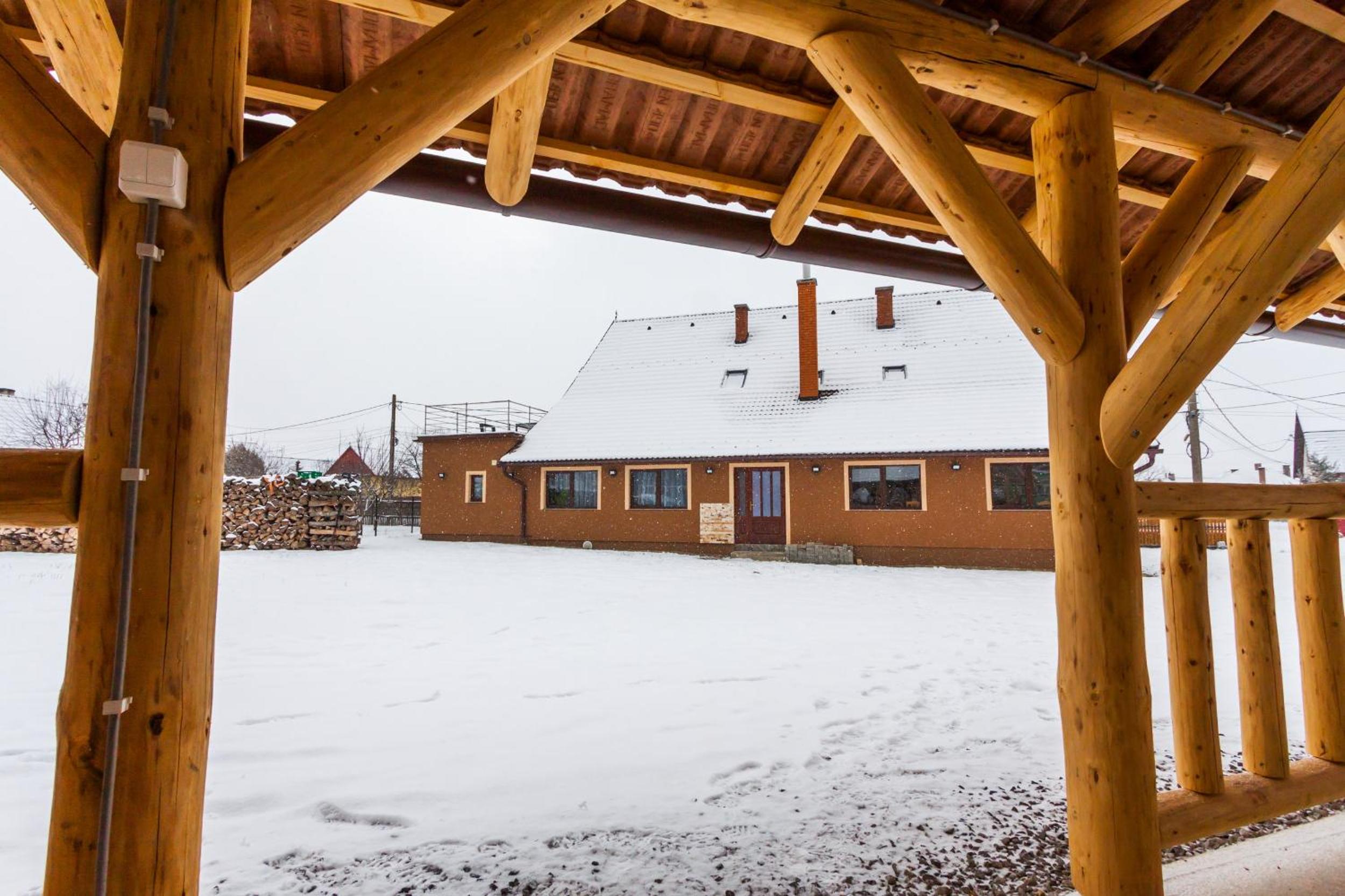 Erőss Kulcsosház view 4