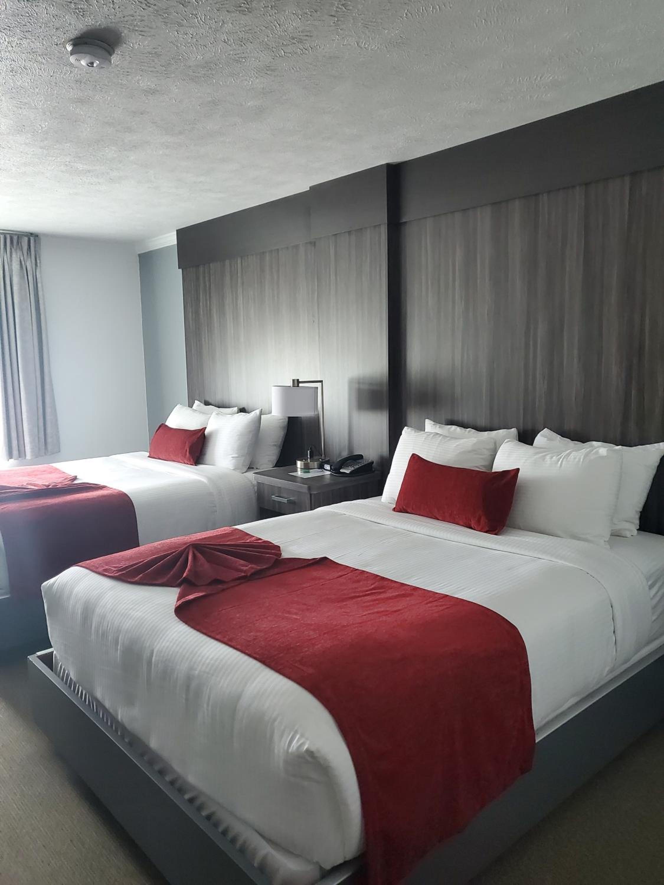 Sequoia Inn