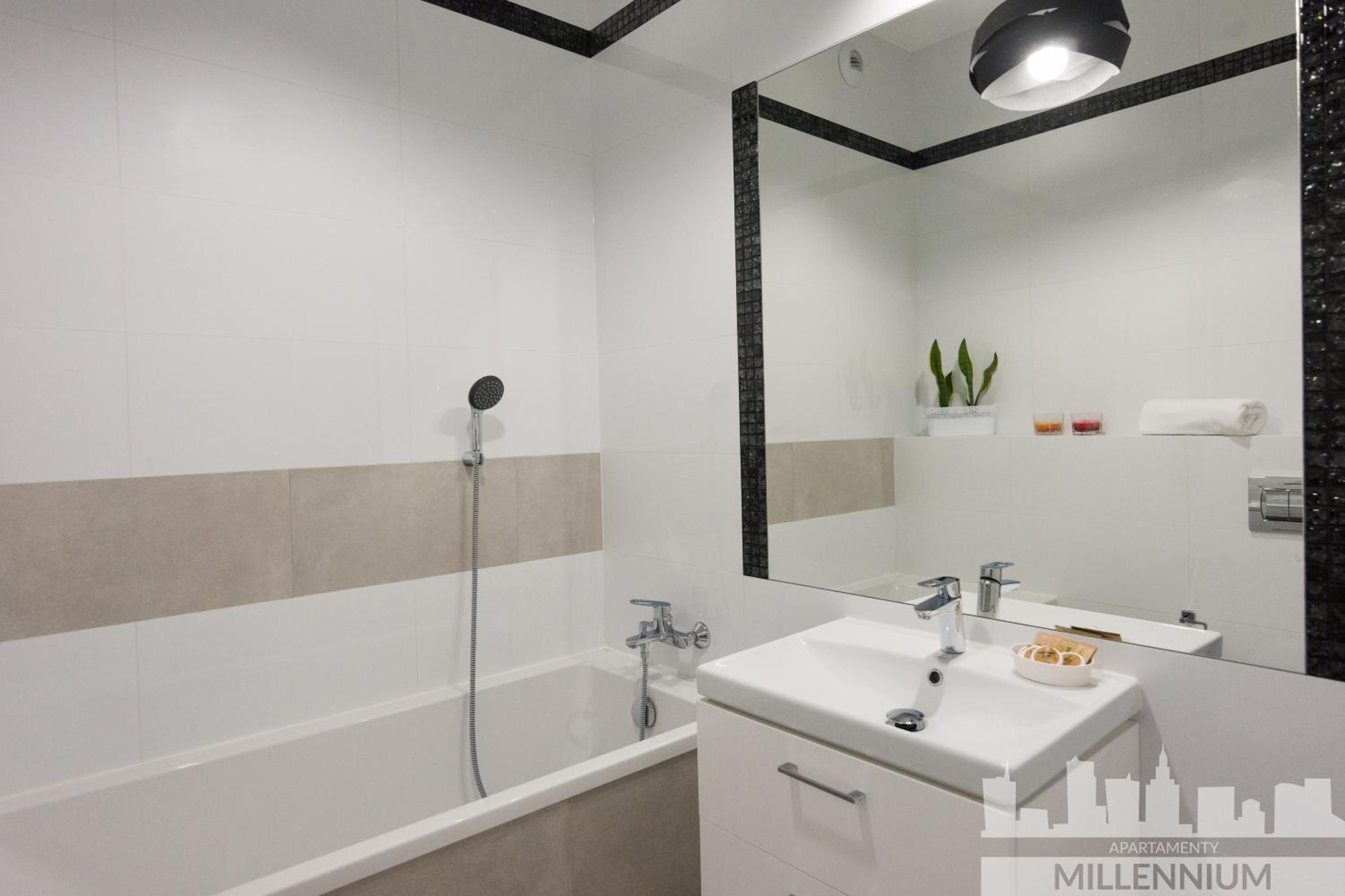 Millennium Awangarda Grey view 3