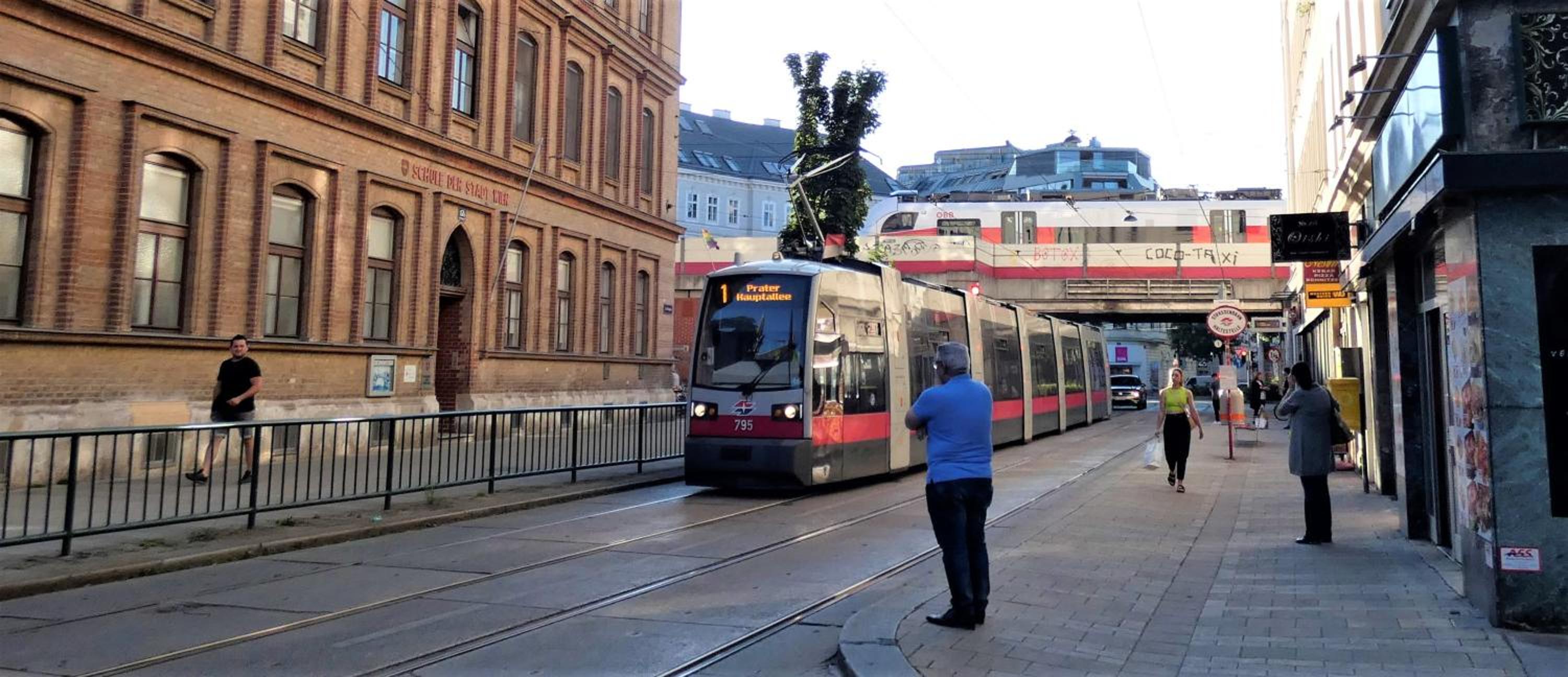 MSQ Diana Vienna - 10 min from city center - free coffee and tea - high speed internet