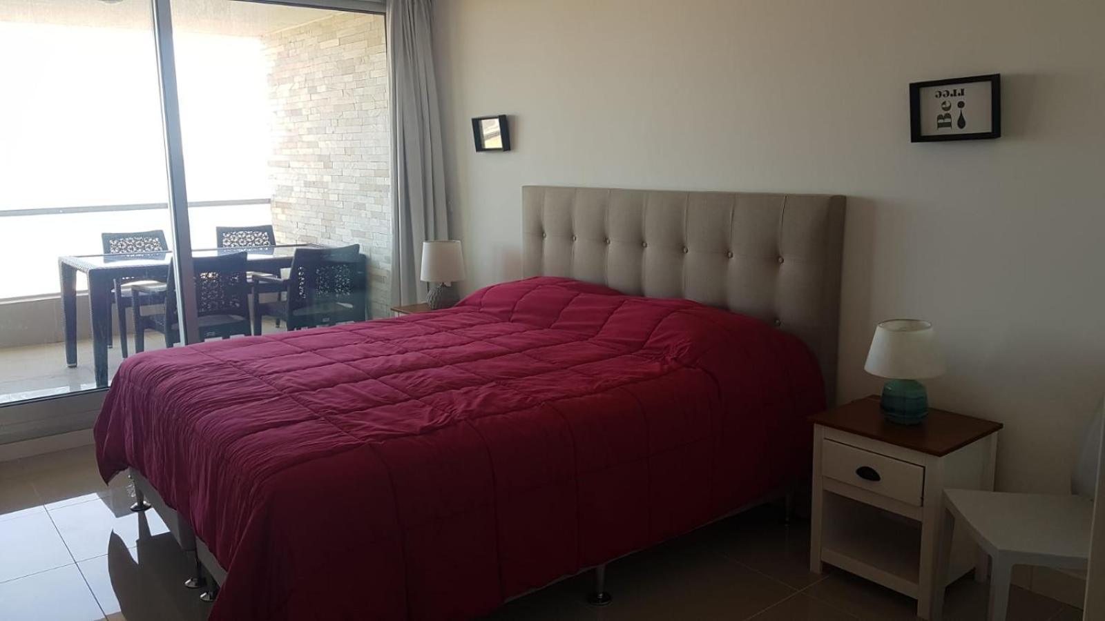 Apartamento con terraza propia - Se permite mascota - Edificio Lumiere - Atención Médica incluida view 2