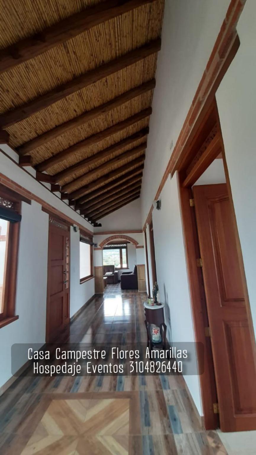 Home Boutique Flores Amarillas