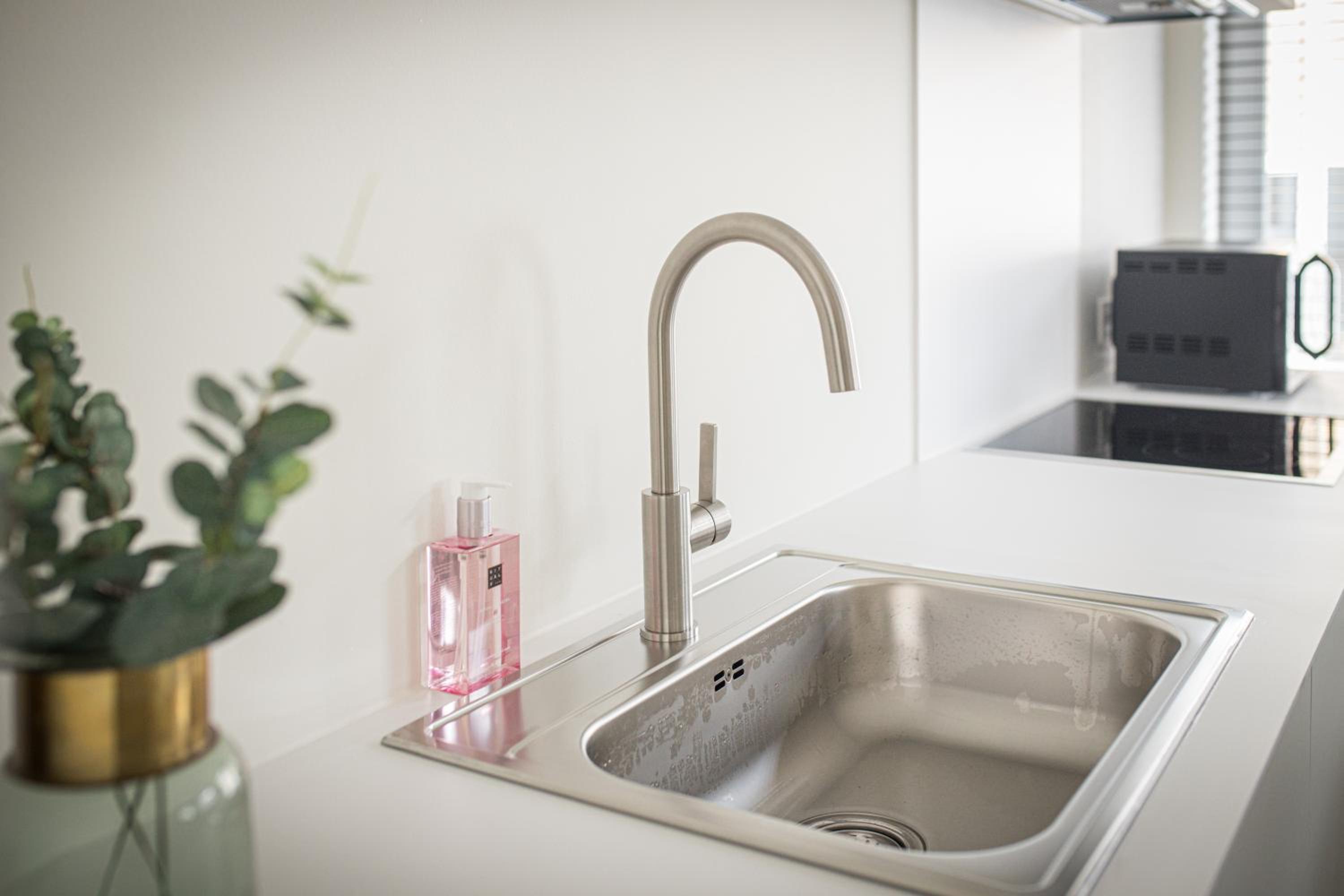 ETAGE 2 - appartement in centrum, 300m van zee én gratis parking view 5