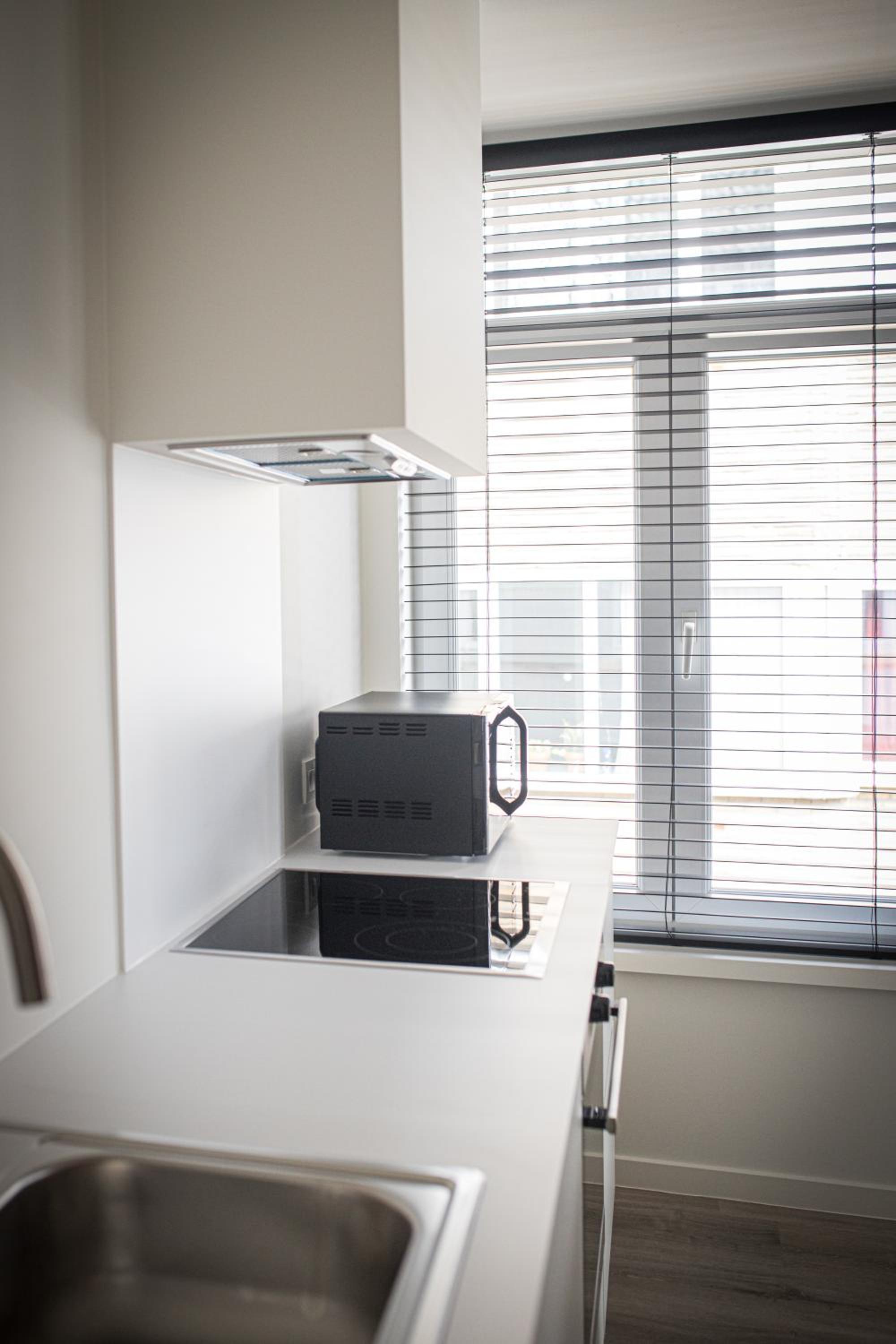 ETAGE 2 - appartement in centrum, 300m van zee én gratis parking view 4