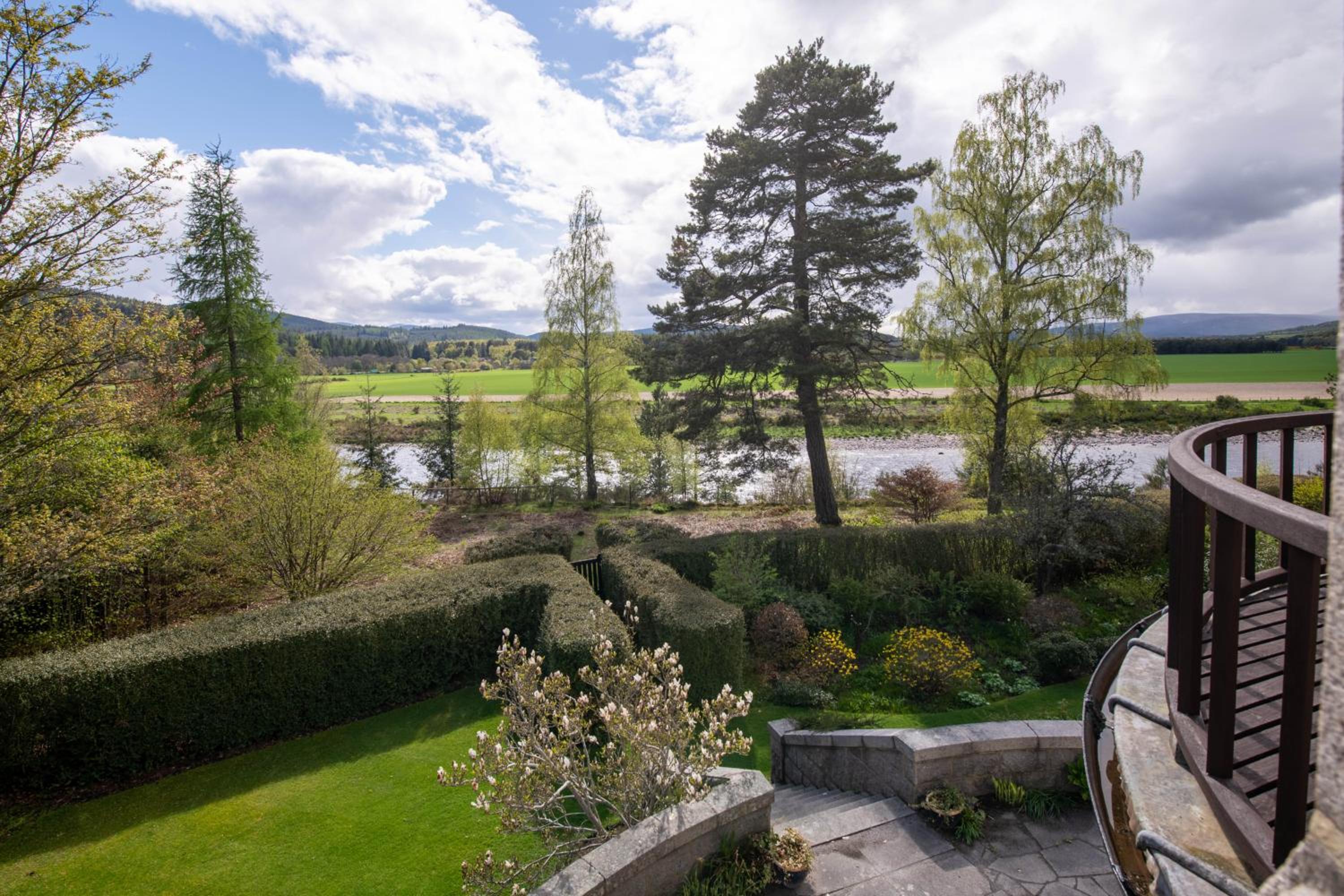 Lys-Na-Greyne Country House