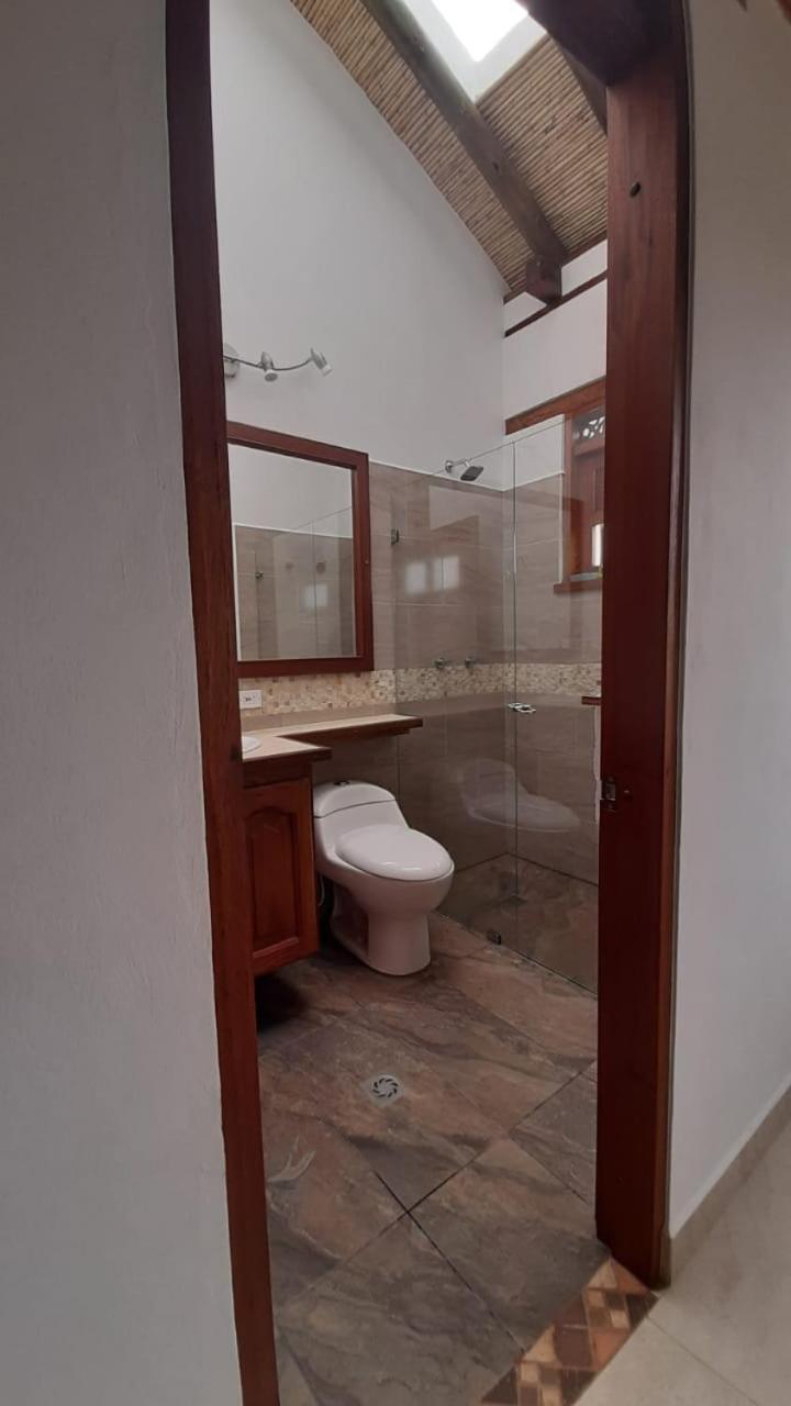 Home Boutique Flores Amarillas