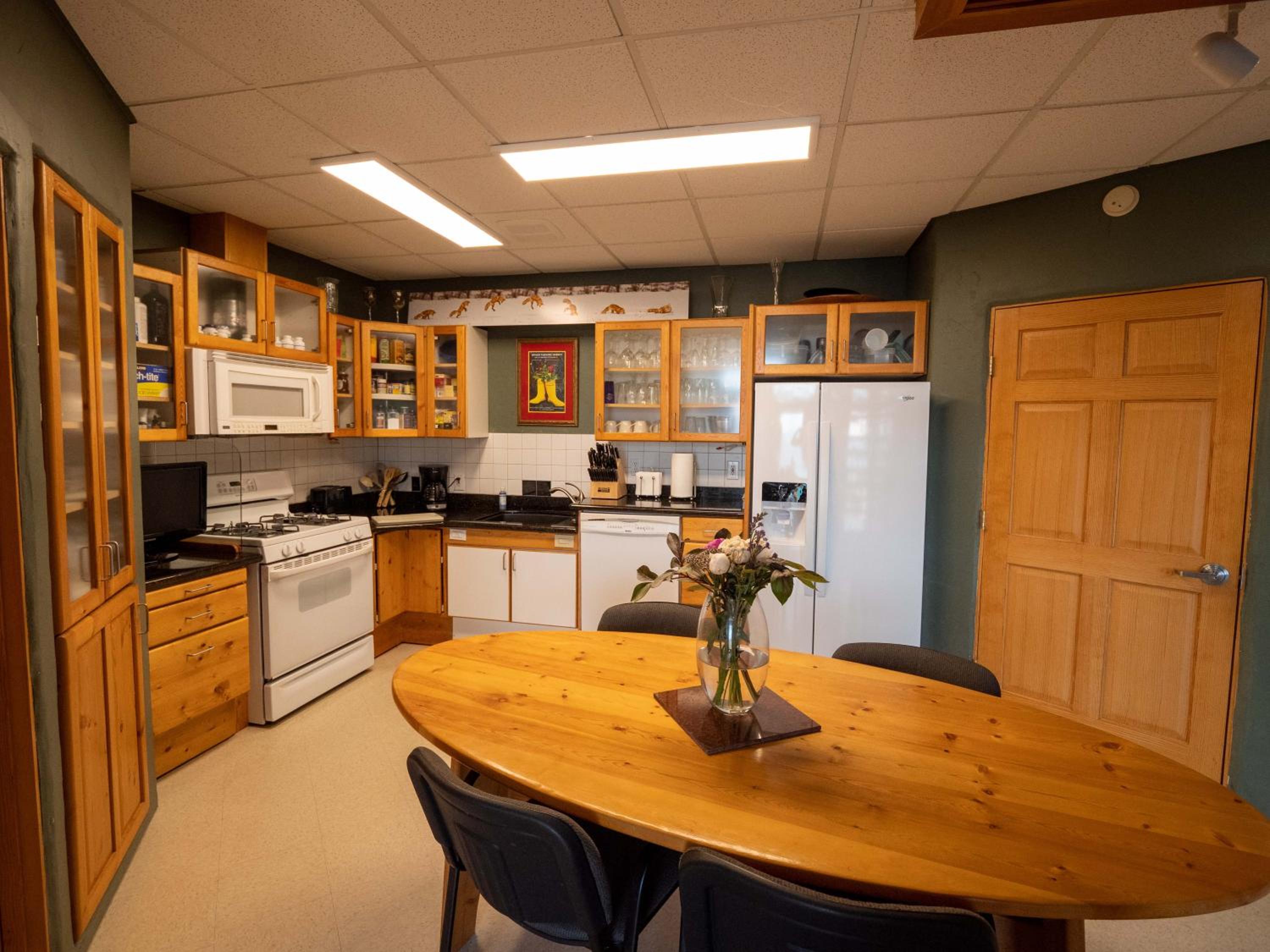 Homer Vacations - Good Karma Inn - Property Image 4