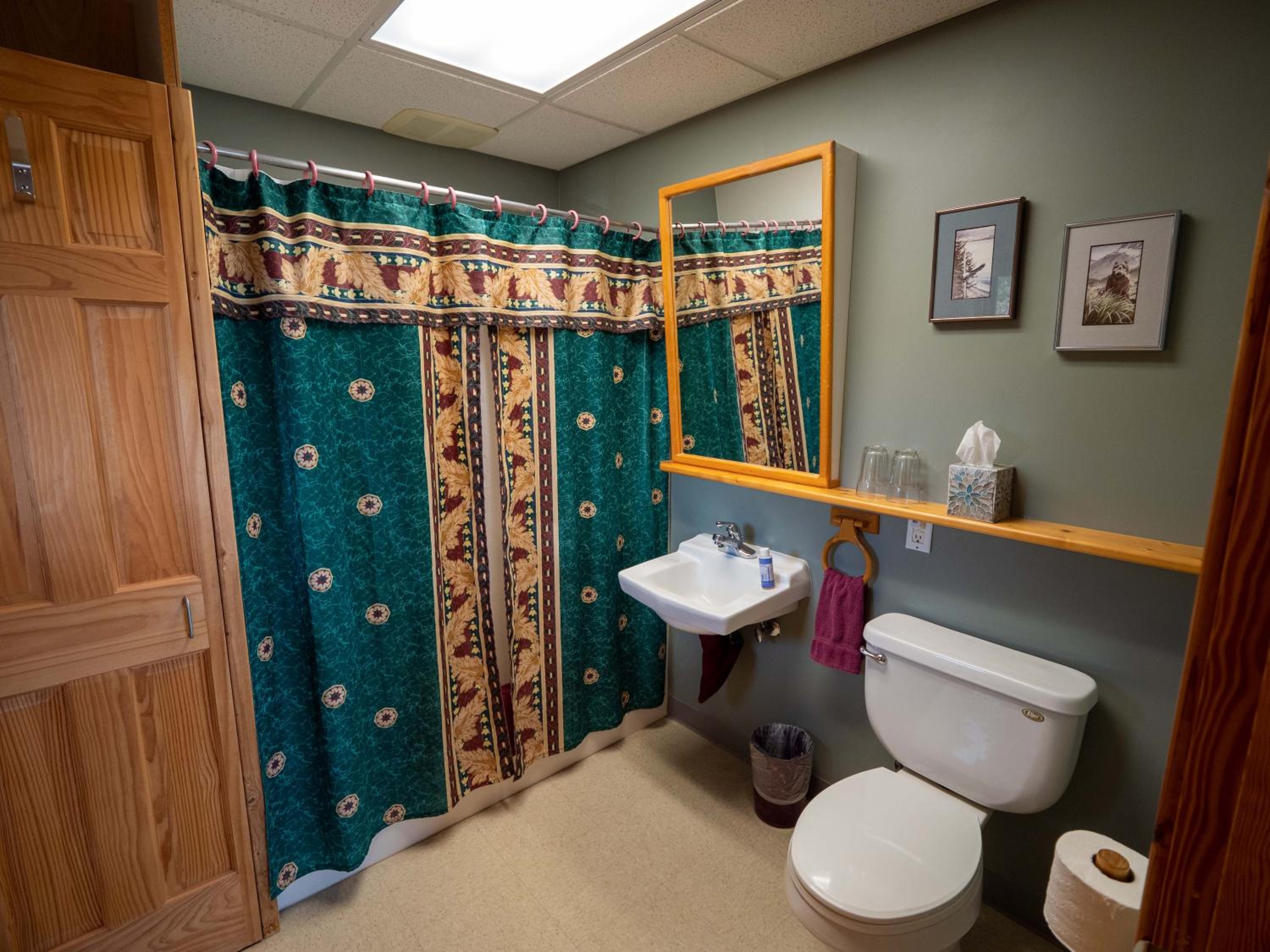 Homer Vacations - Good Karma Inn - Property Image 7