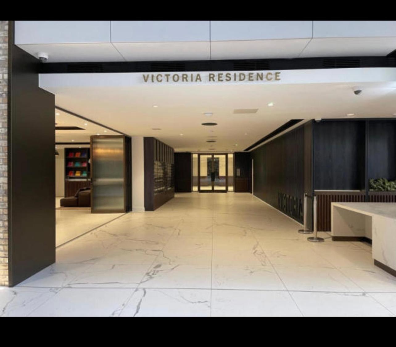 Luxurious Manchester City Centre 2 Bed Apartment view 4