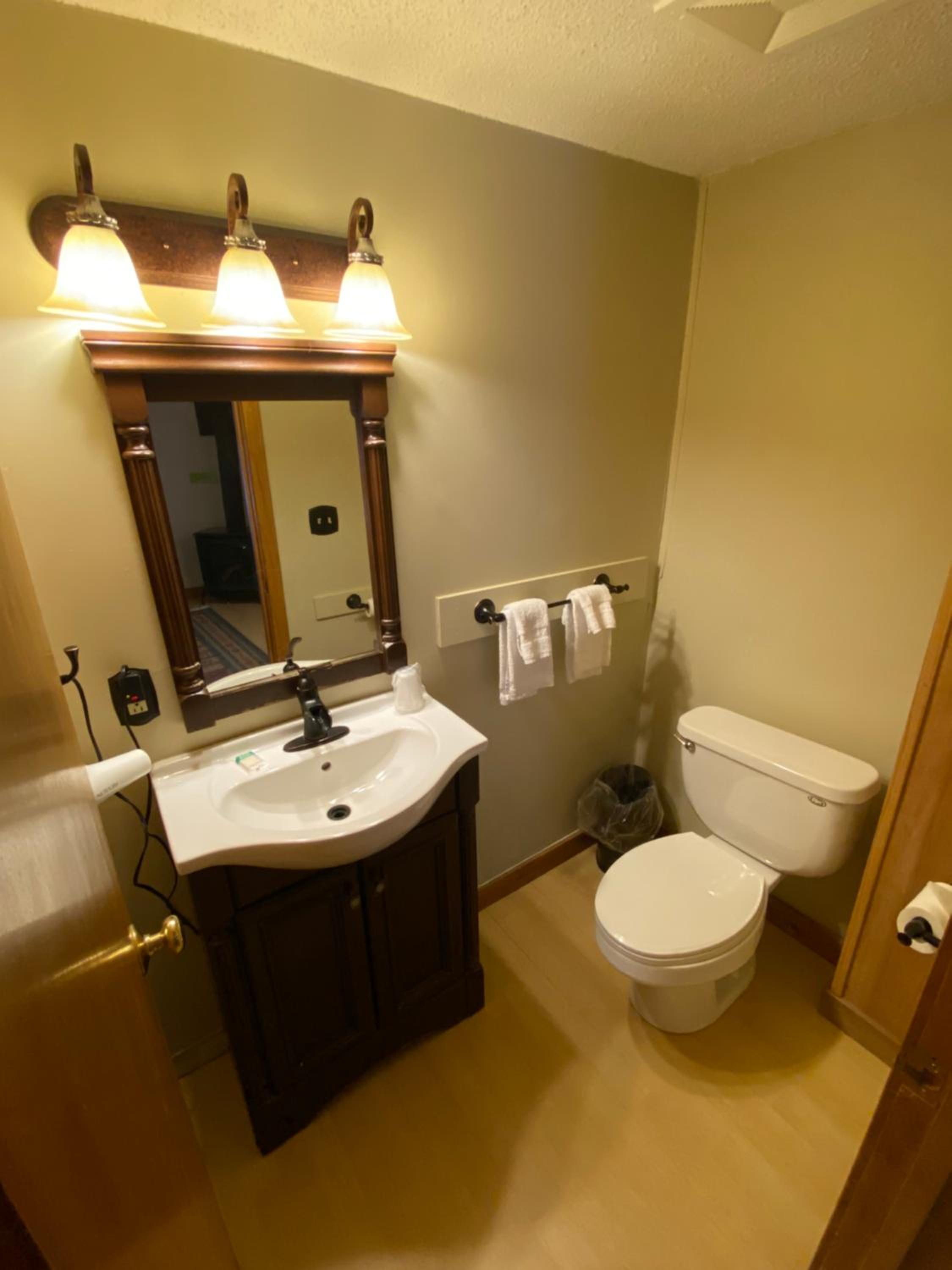 Bromley View Inn view 5