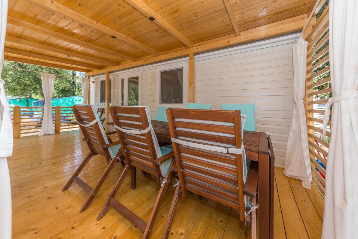 Mobile Homes Crystal Camp Soline view 5