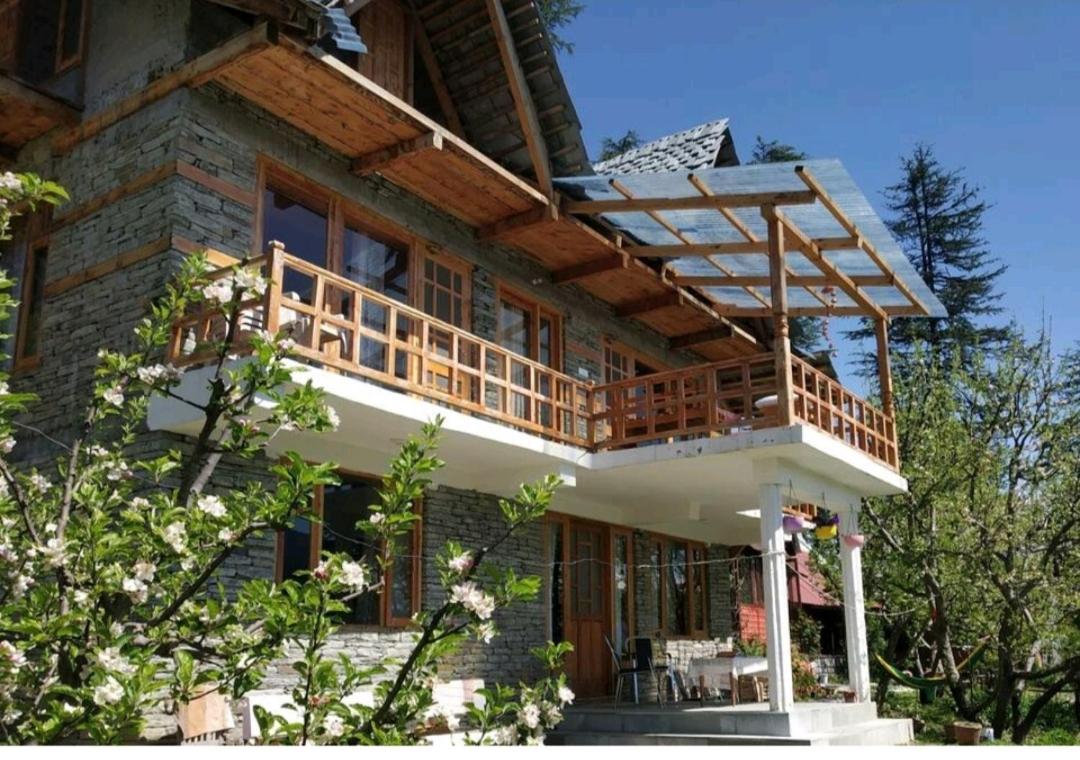 Ishan Log Huts- A Boutique Homestay-since 1999 view 5