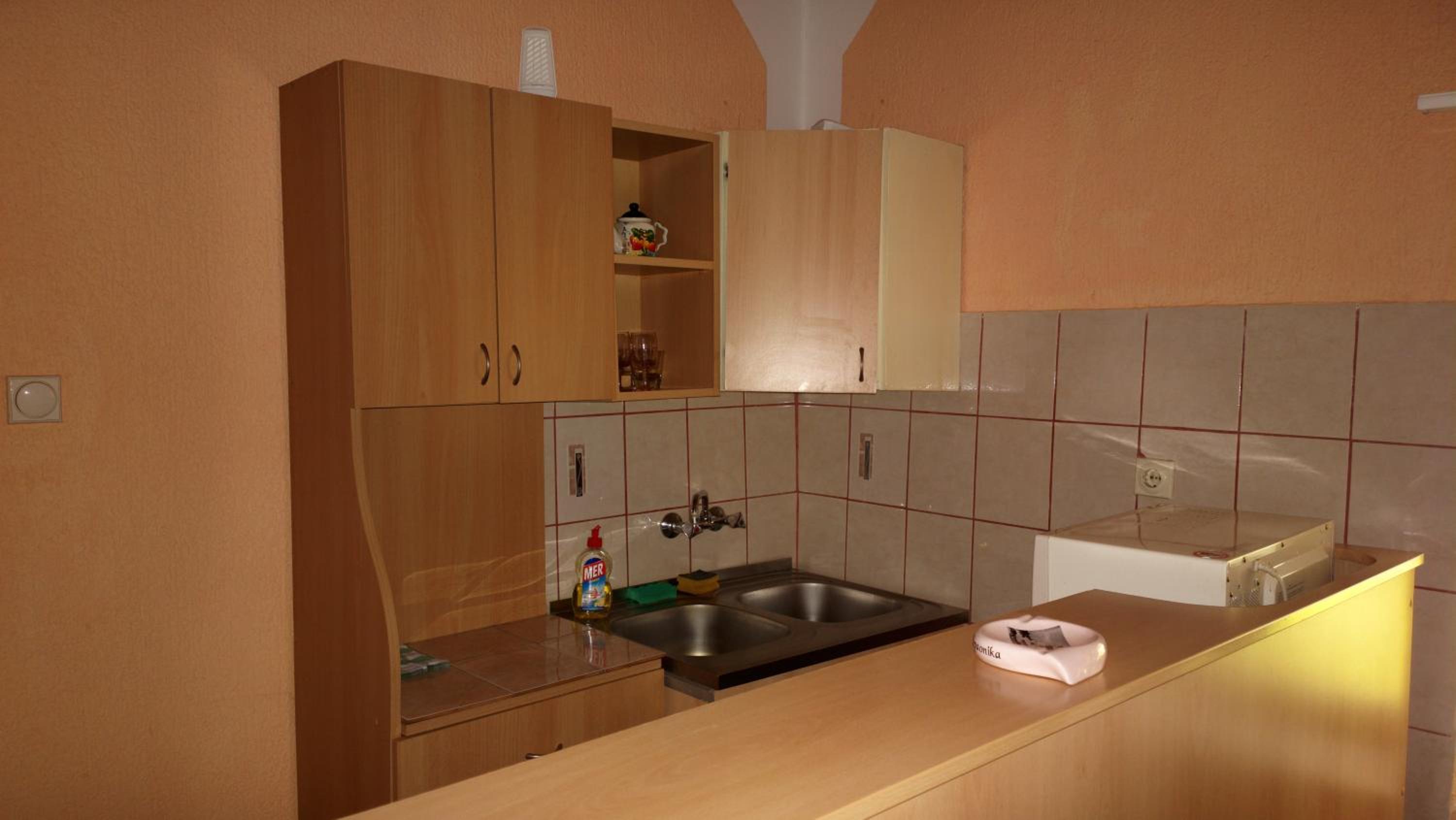 Photo 33