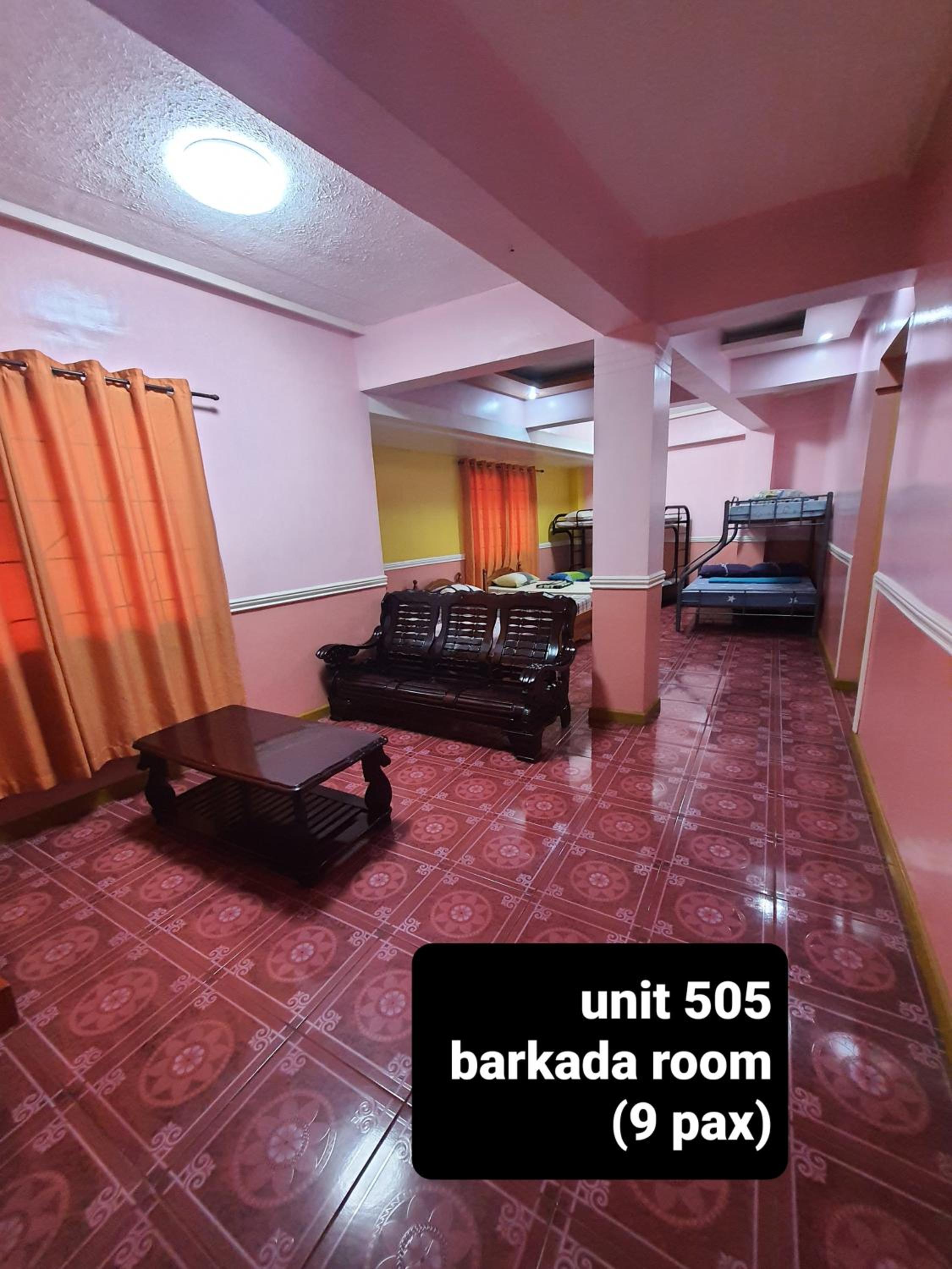 ASHBURN'S TRANSIENT BAGUIO - BASIC SLEEP and GO, LIMITED PAY PARKING, SELF SERVICE