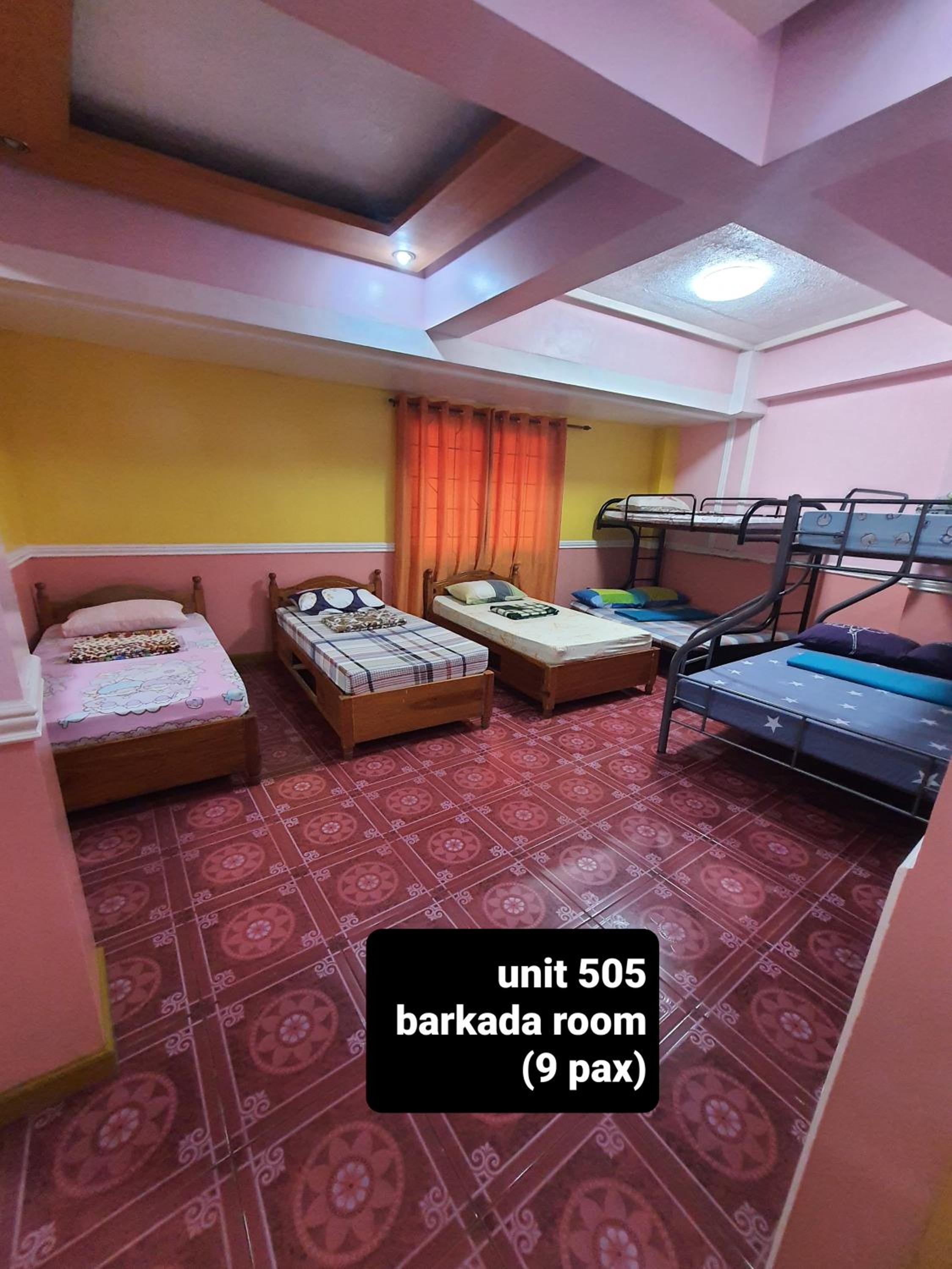 ASHBURN'S TRANSIENT BAGUIO - BASIC SLEEP and GO, LIMITED PAY PARKING, SELF SERVICE